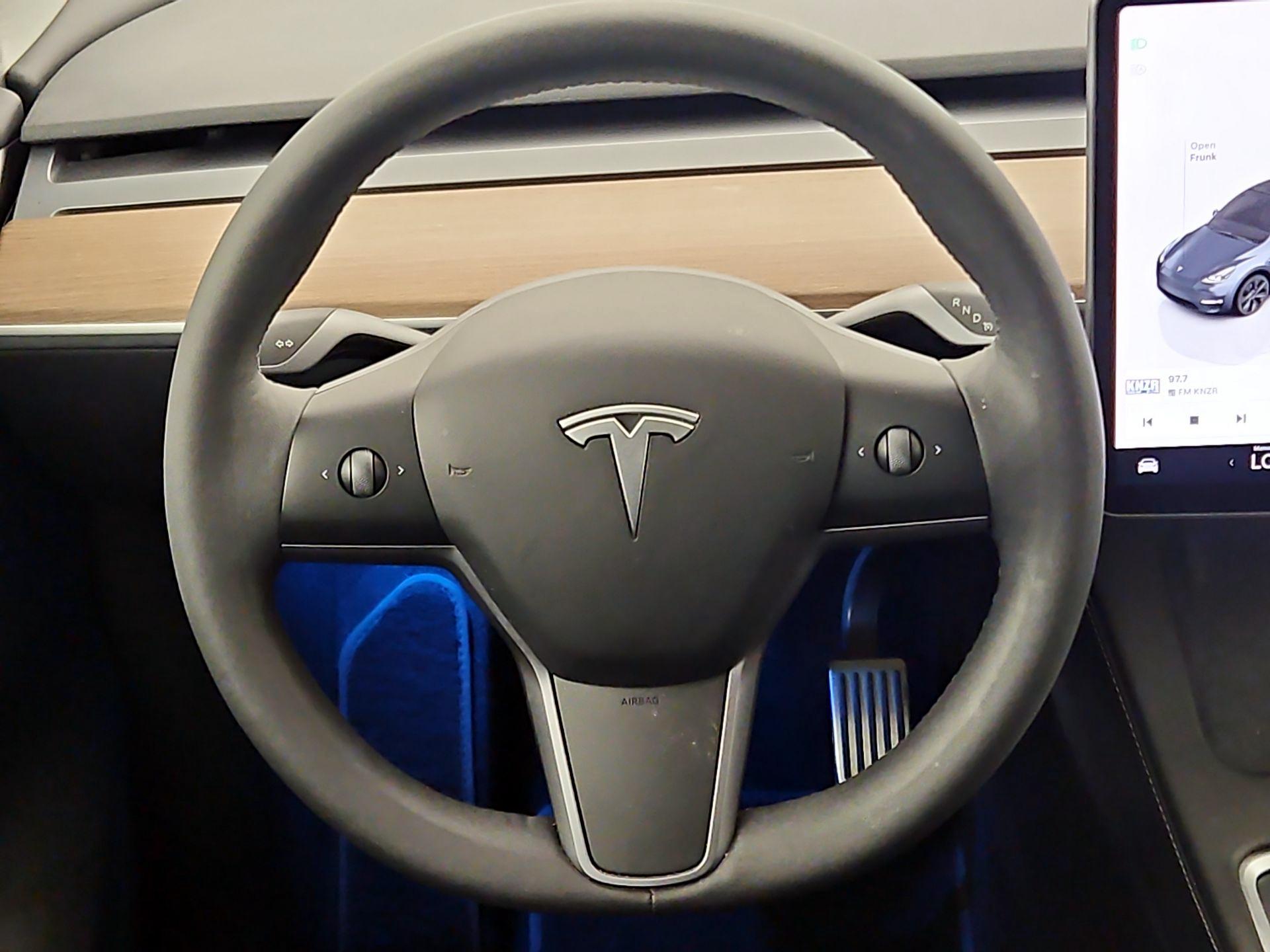 Thumbnail: 2023 Tesla Model Y - 10