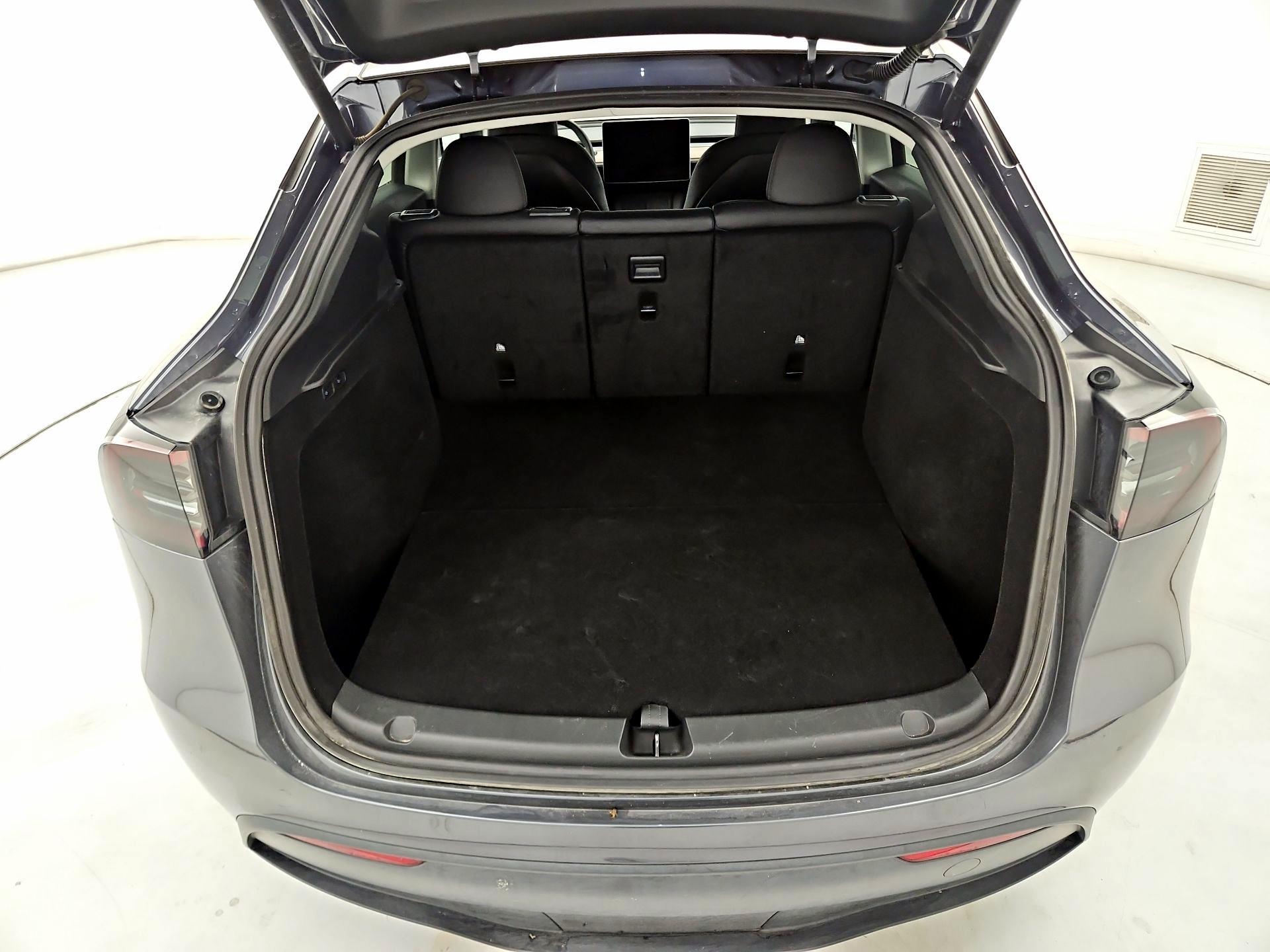 Thumbnail: 2023 Tesla Model Y - 20