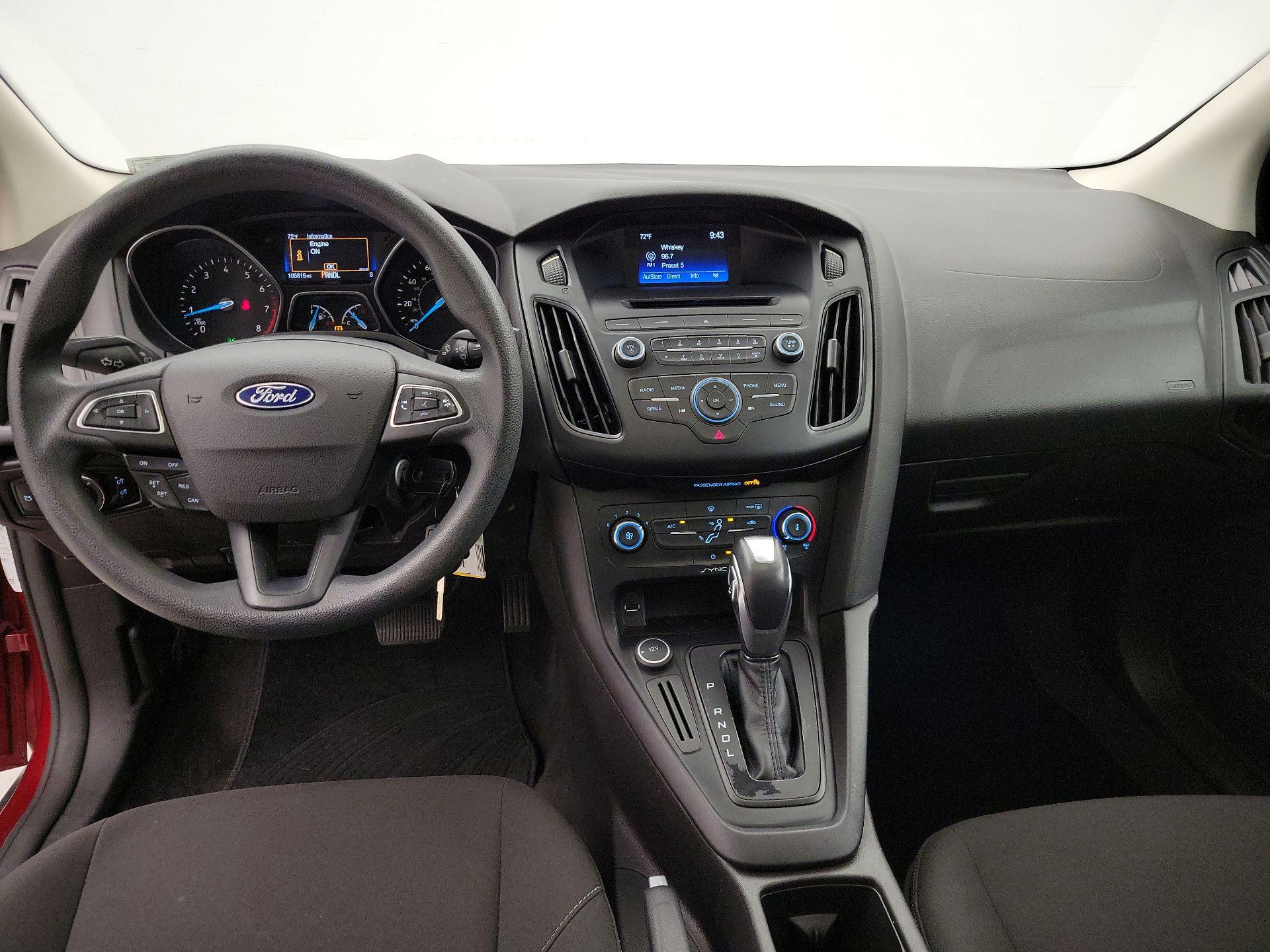 Thumbnail: 2015 Ford Focus - 9