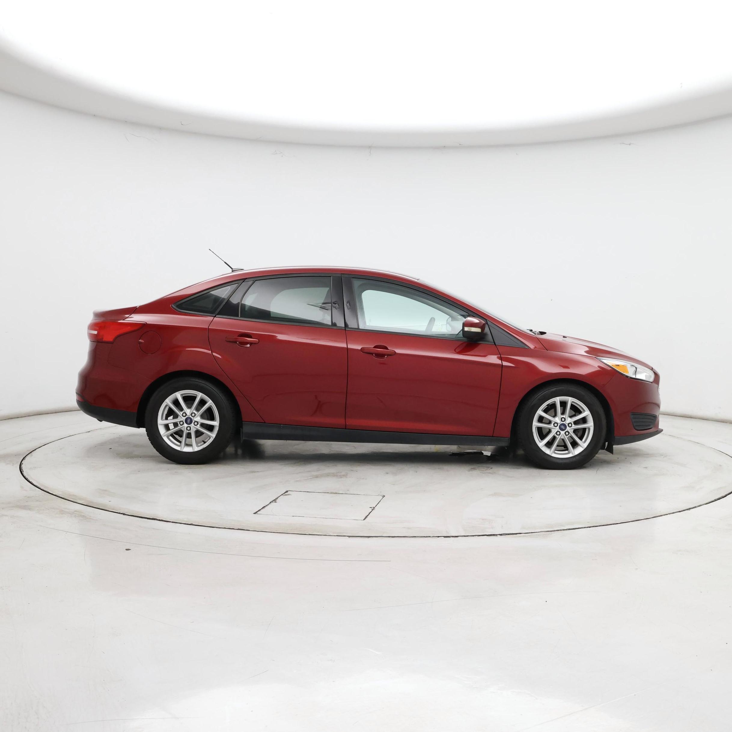 Thumbnail: 2015 Ford Focus - 7