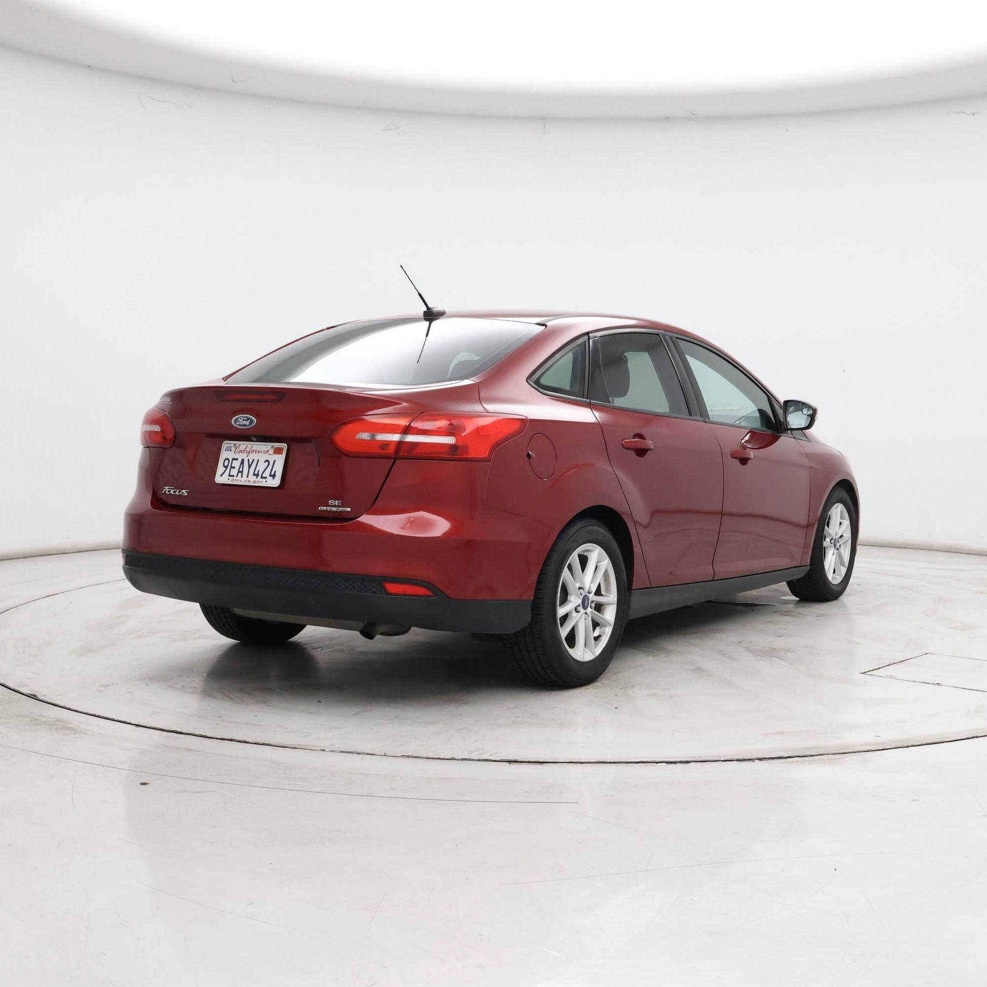 Thumbnail: 2015 Ford Focus - 8