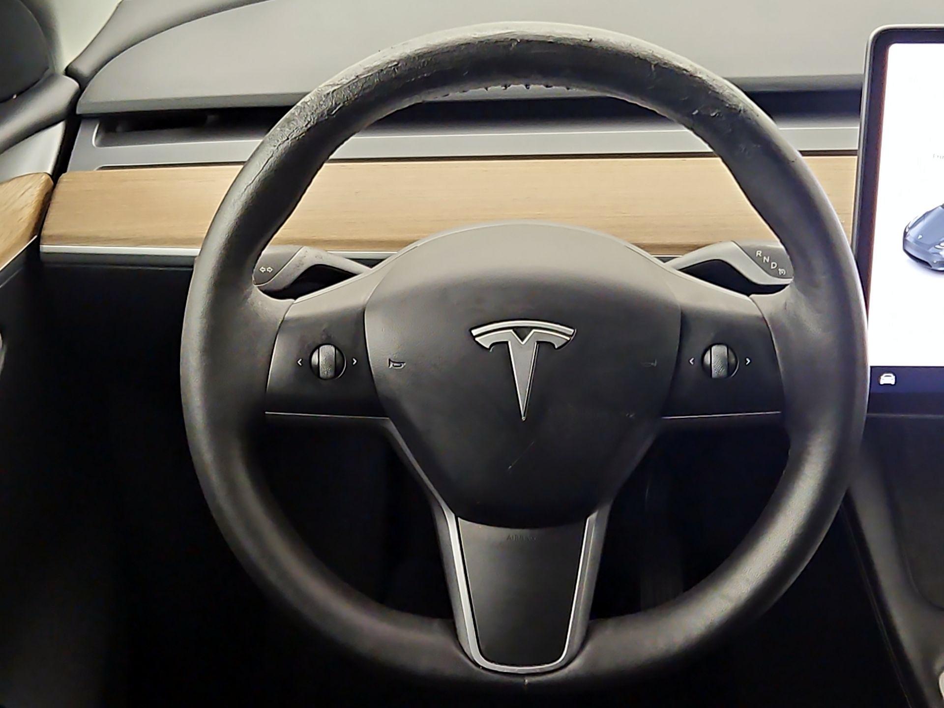Thumbnail: 2023 Tesla Model Y - 10