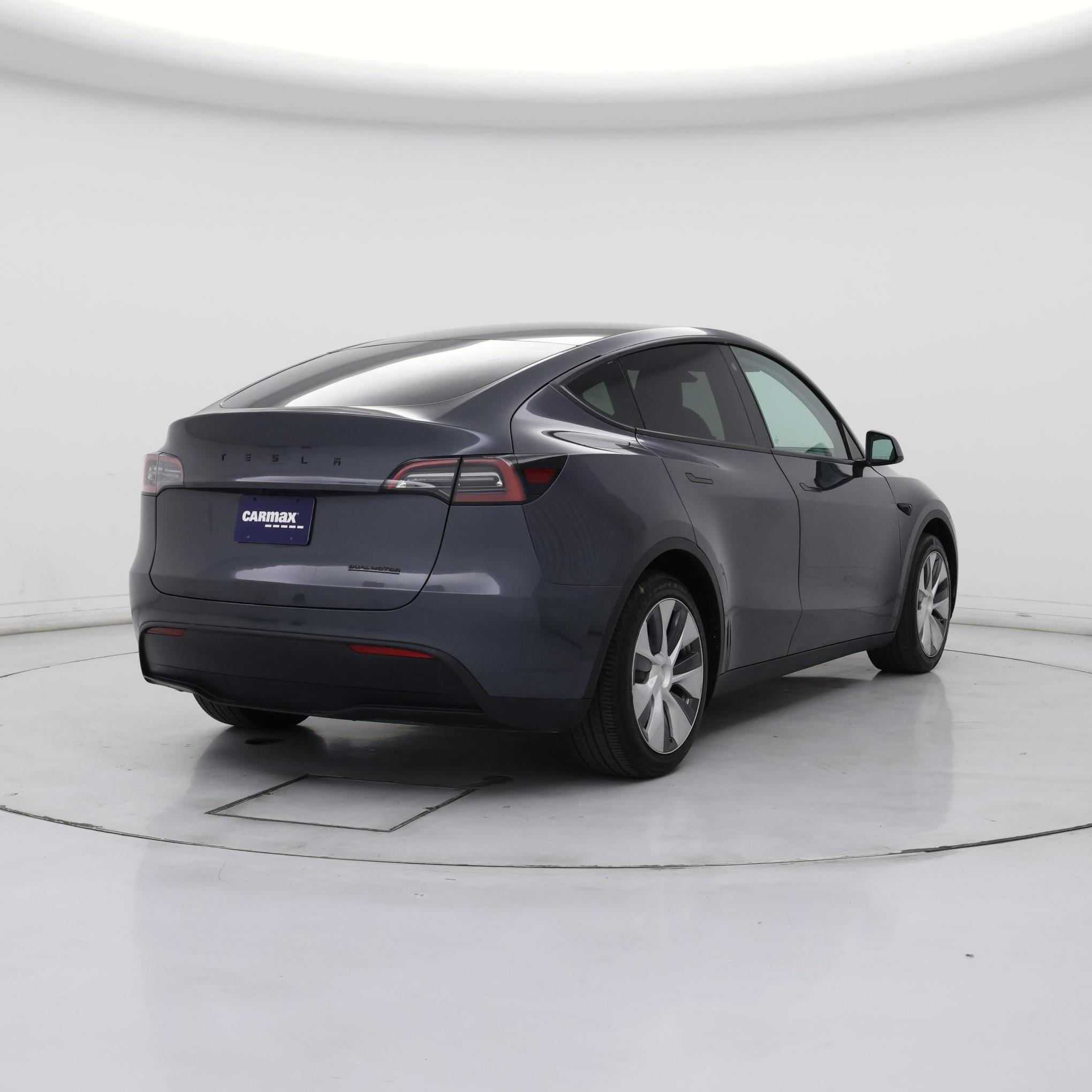 Thumbnail: 2023 Tesla Model Y - 8