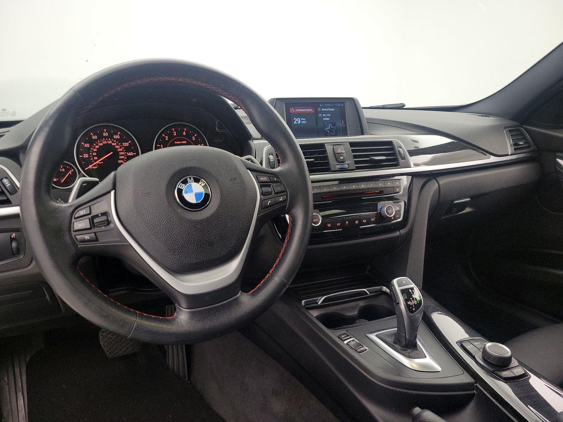 Thumbnail: 2018 BMW 3 Series - 9