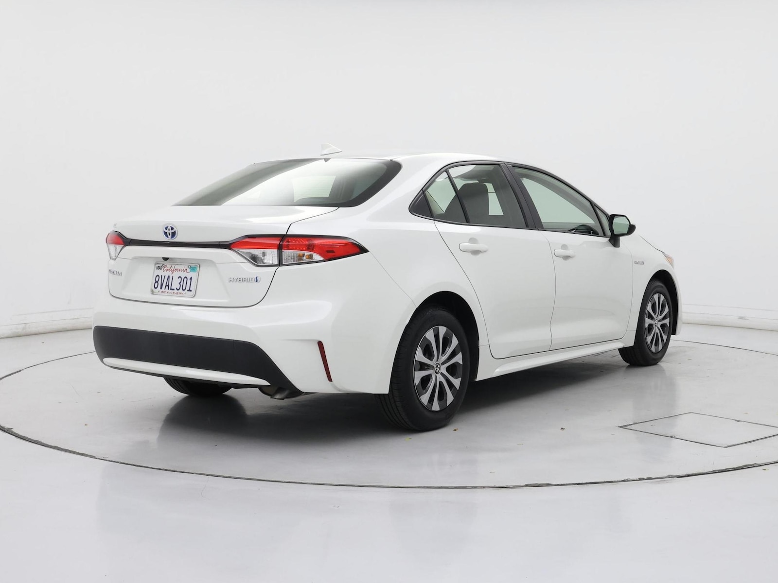 2021 Toyota Corolla LE - Photo 9