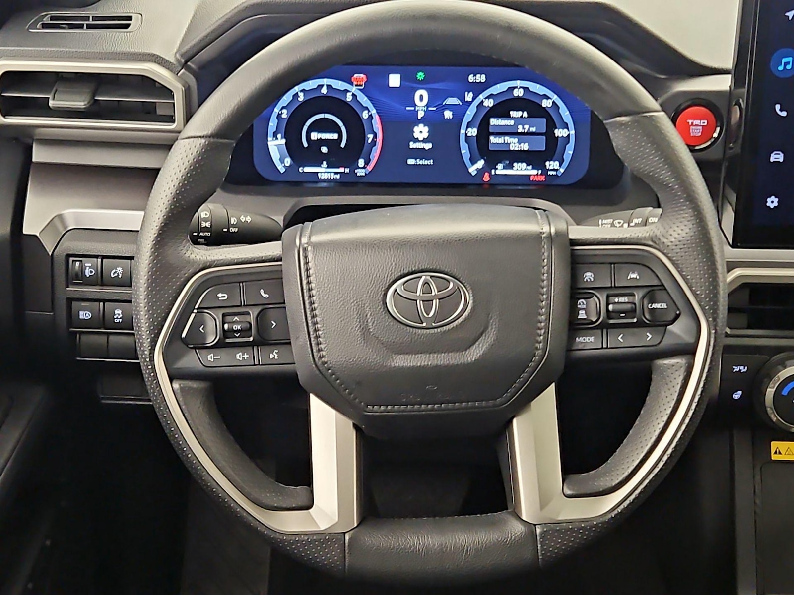 2025 Toyota 4Runner TRD Off-Road Premium - Photo 11
