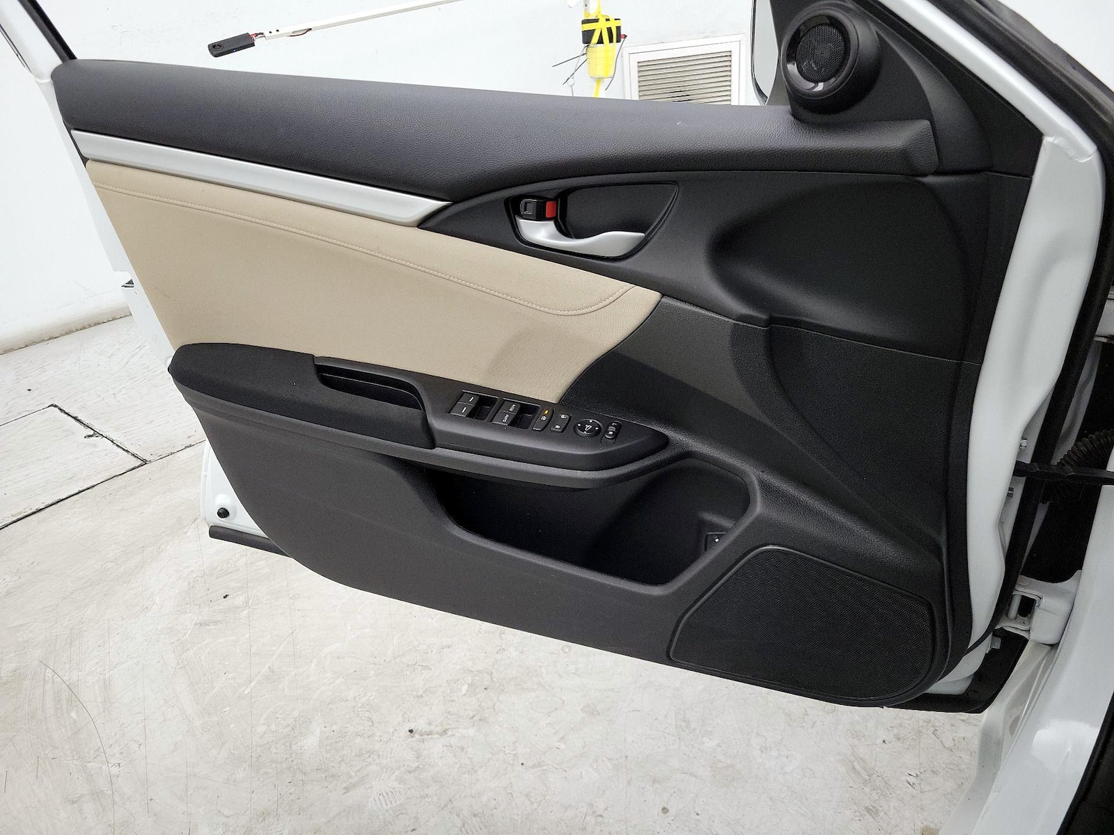 2019 Honda Civic EX - Photo 13