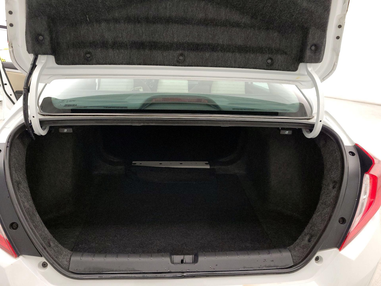 2019 Honda Civic EX - Photo 22