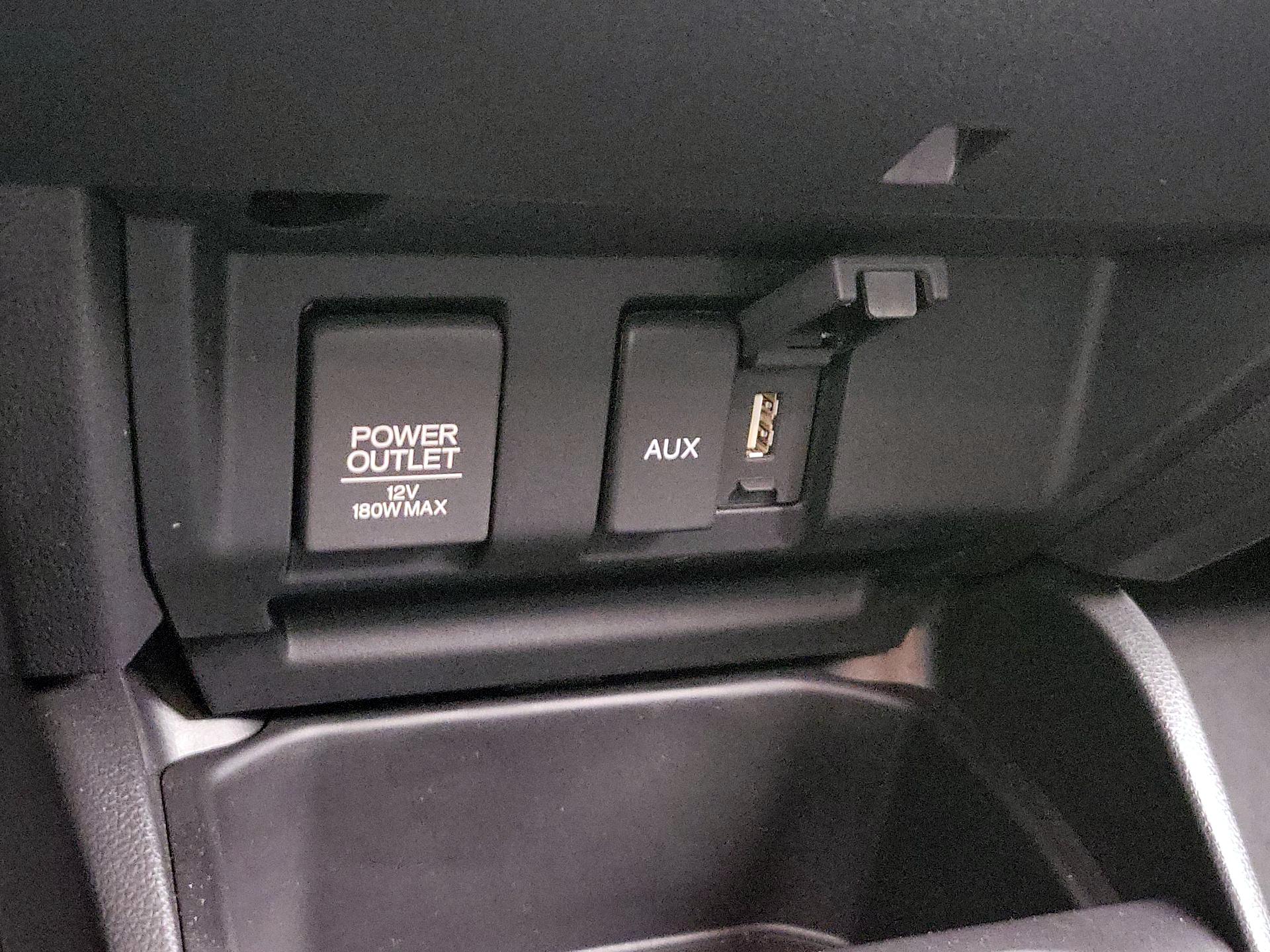Thumbnail: 2016 Honda Fit - 17