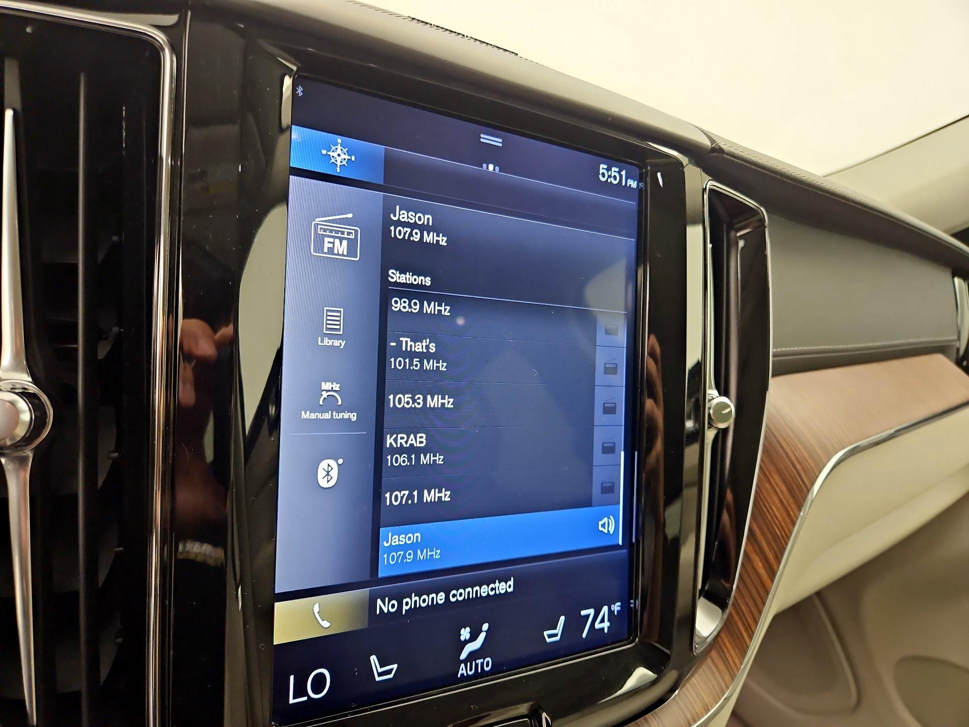 Thumbnail: 2020 Volvo XC60 - 16