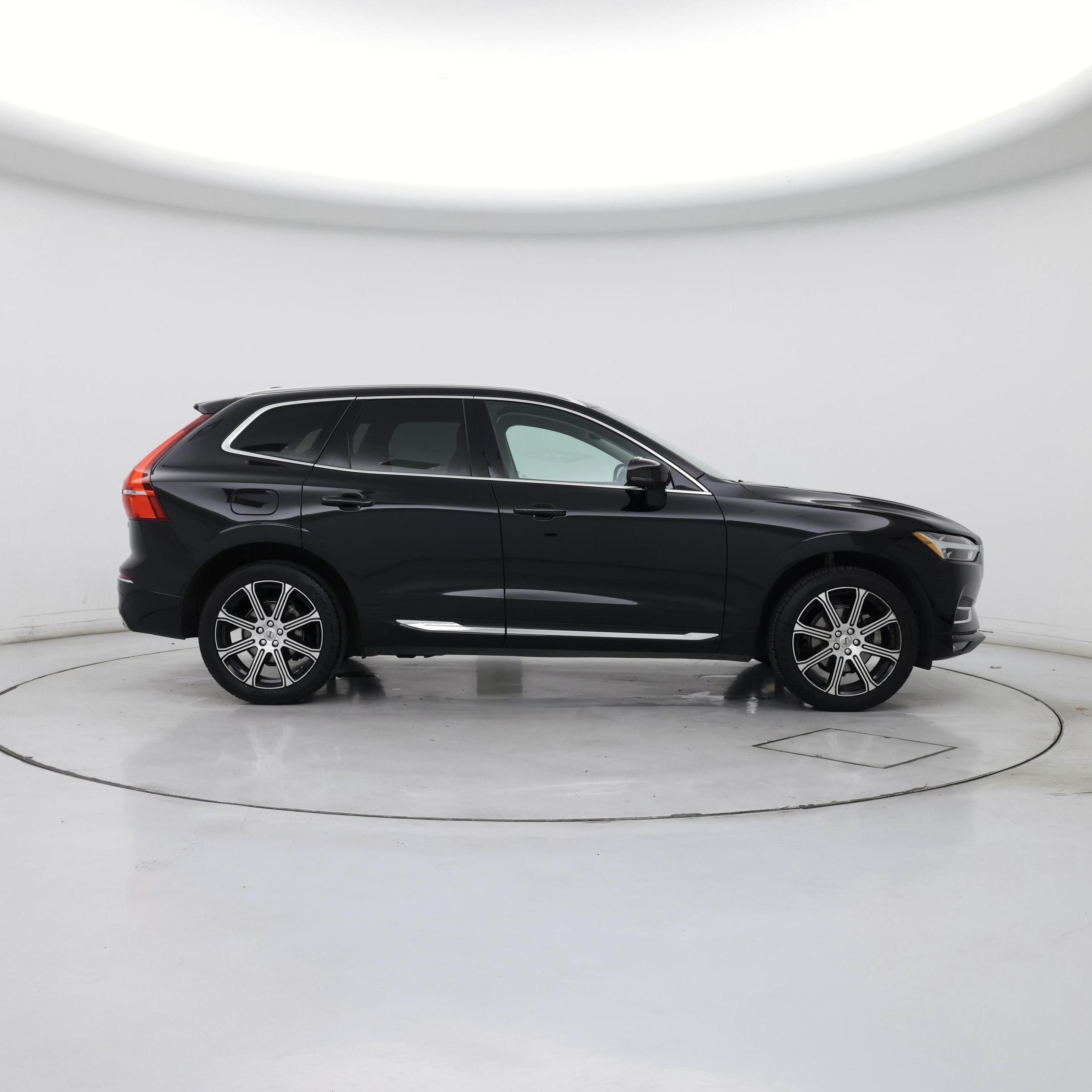Thumbnail: 2020 Volvo XC60 - 7