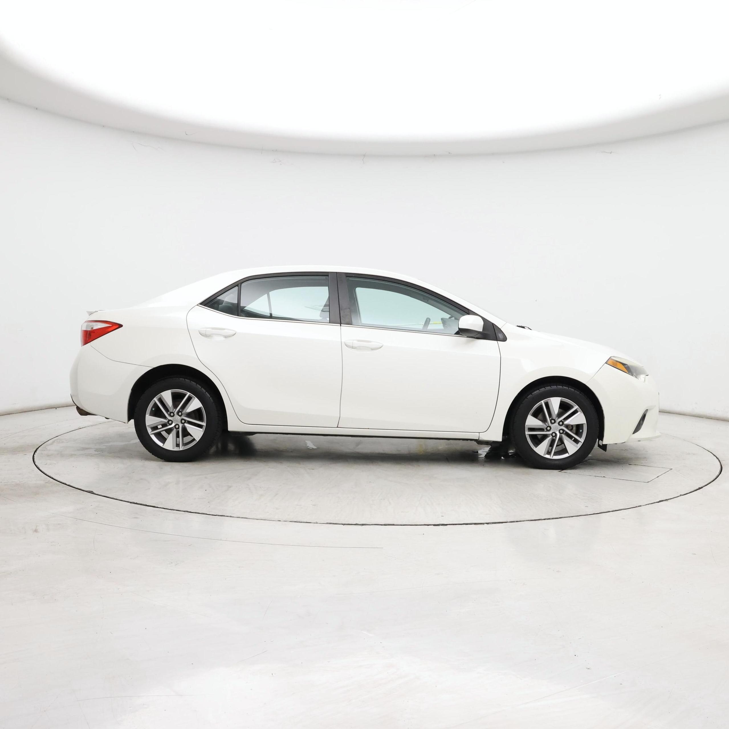 Thumbnail: 2014 Toyota Corolla - 7