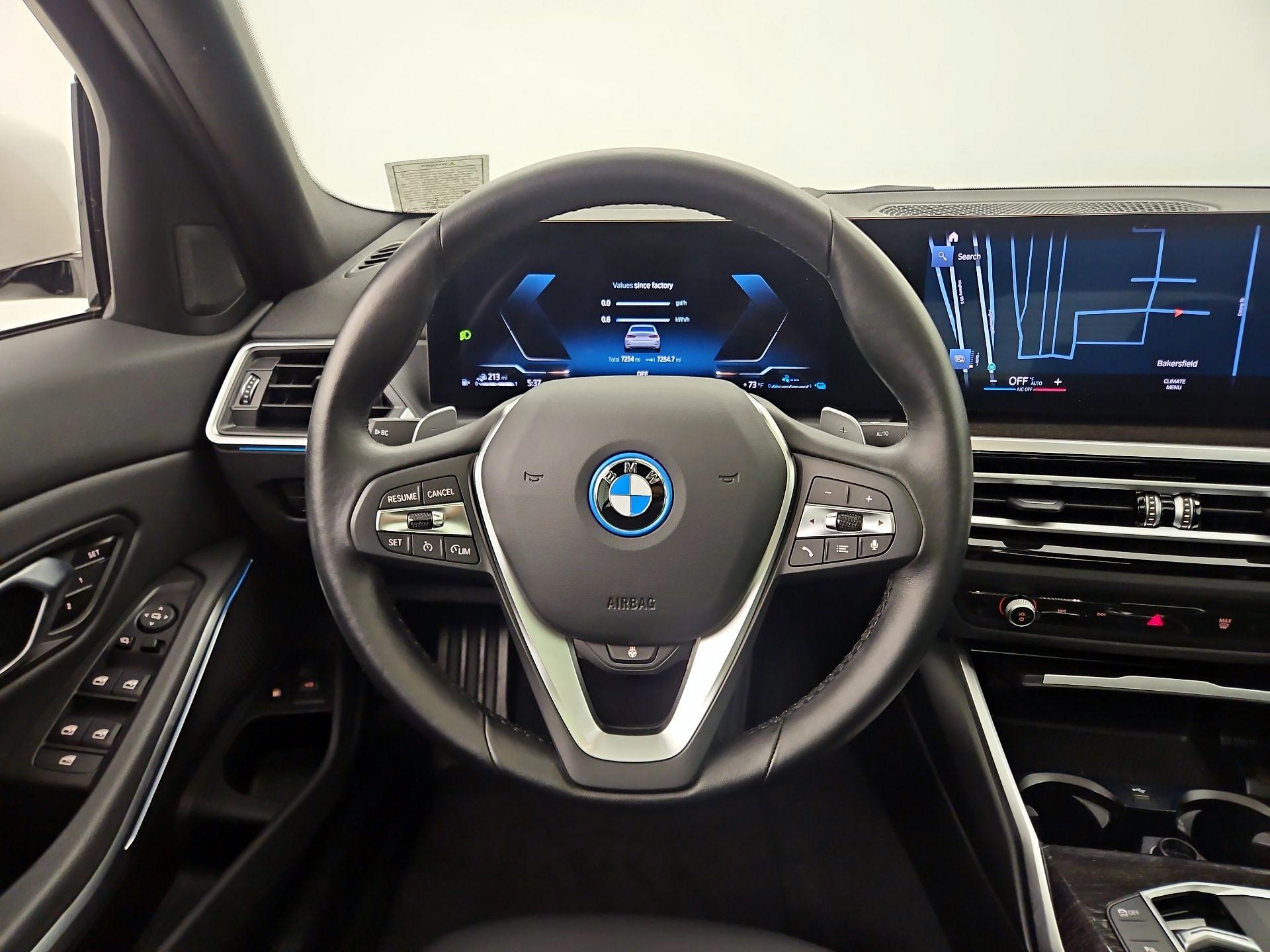 Thumbnail: 2023 BMW 3 Series - 10