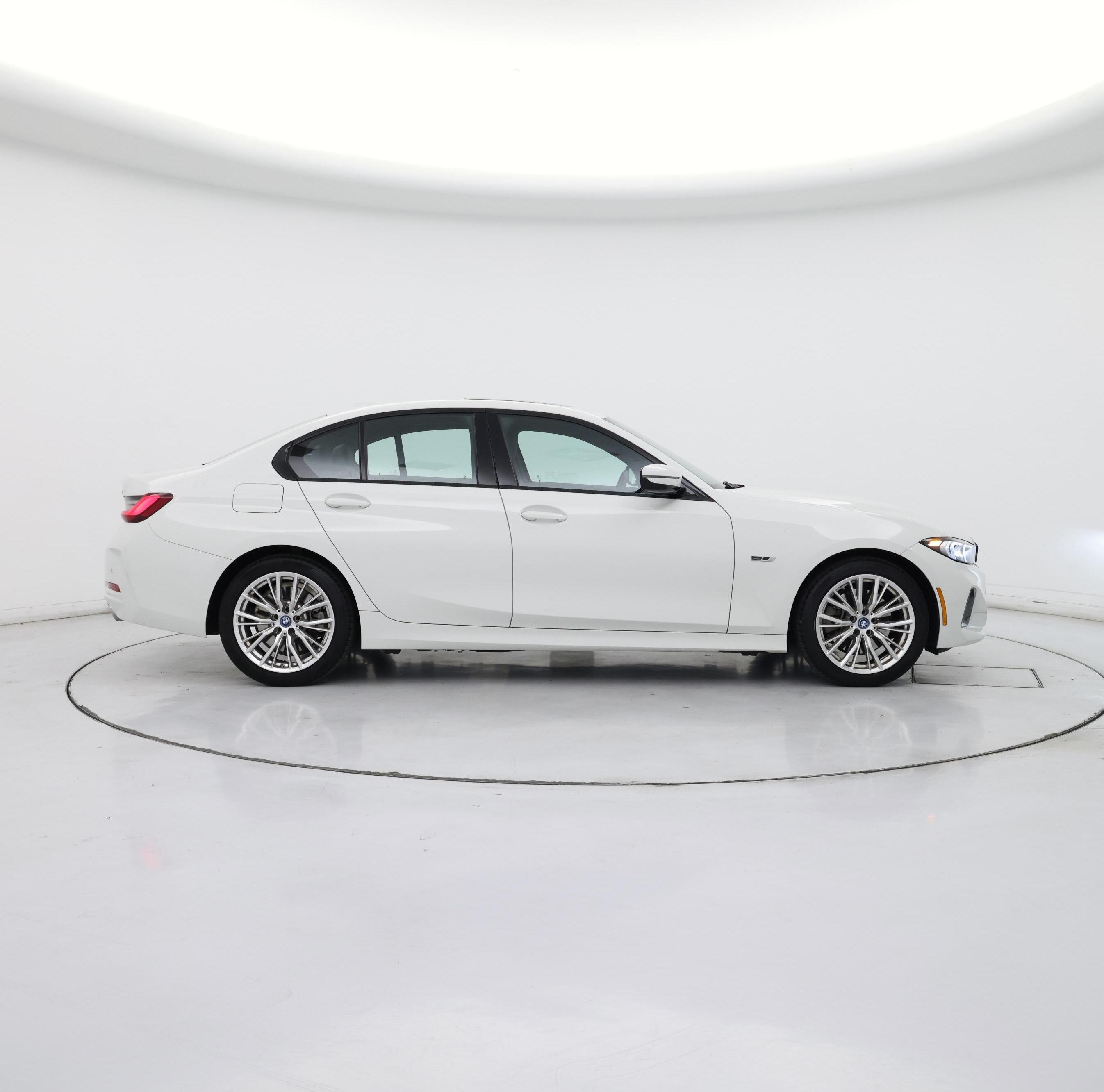 Thumbnail: 2023 BMW 3 Series - 7