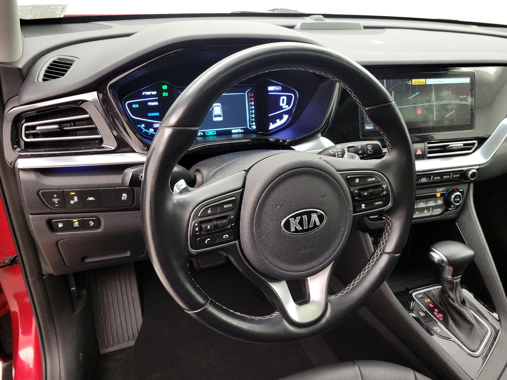 Thumbnail: 2020 Kia Niro - 10