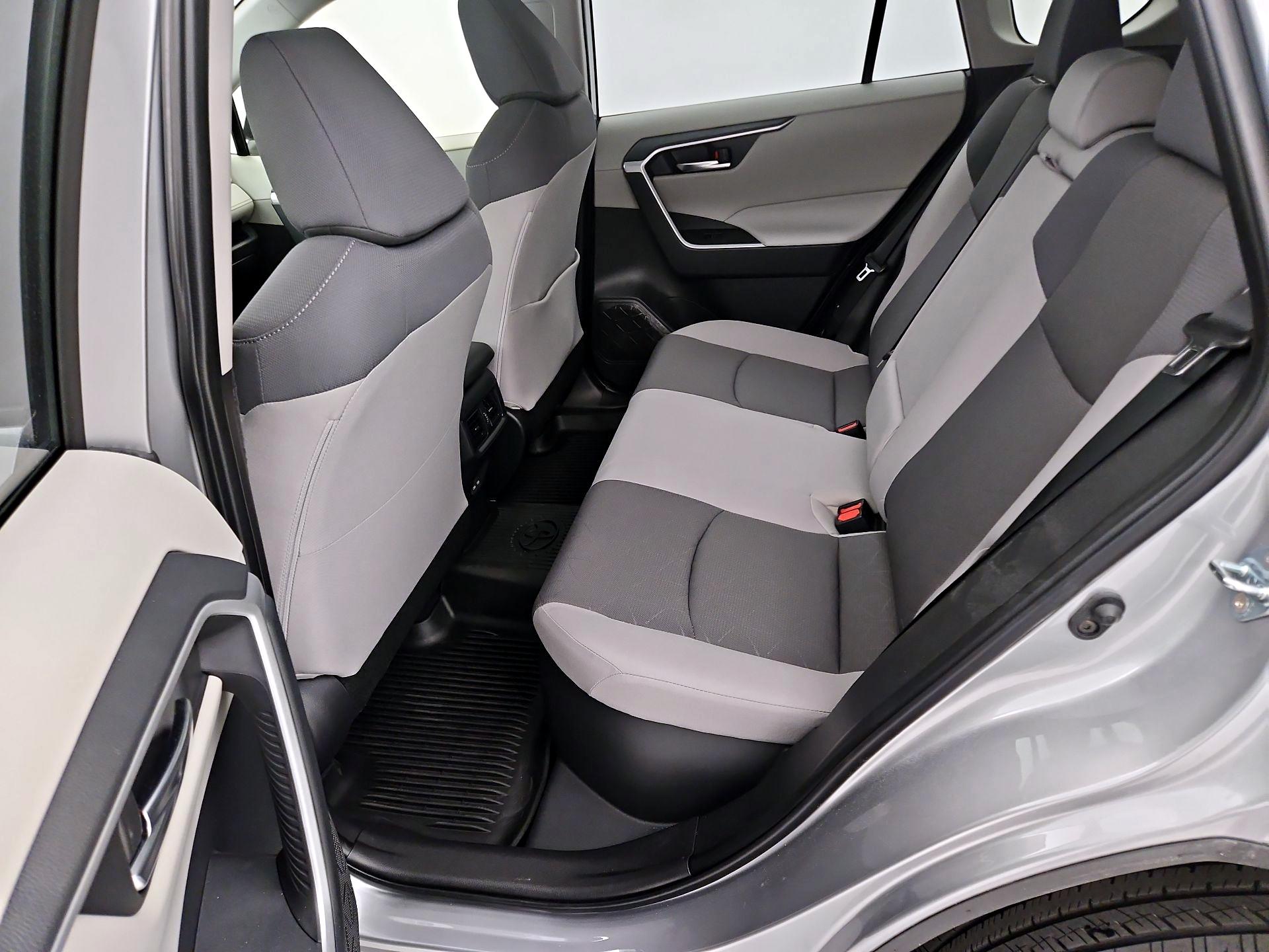 Thumbnail: 2025 Toyota RAV4 - 20