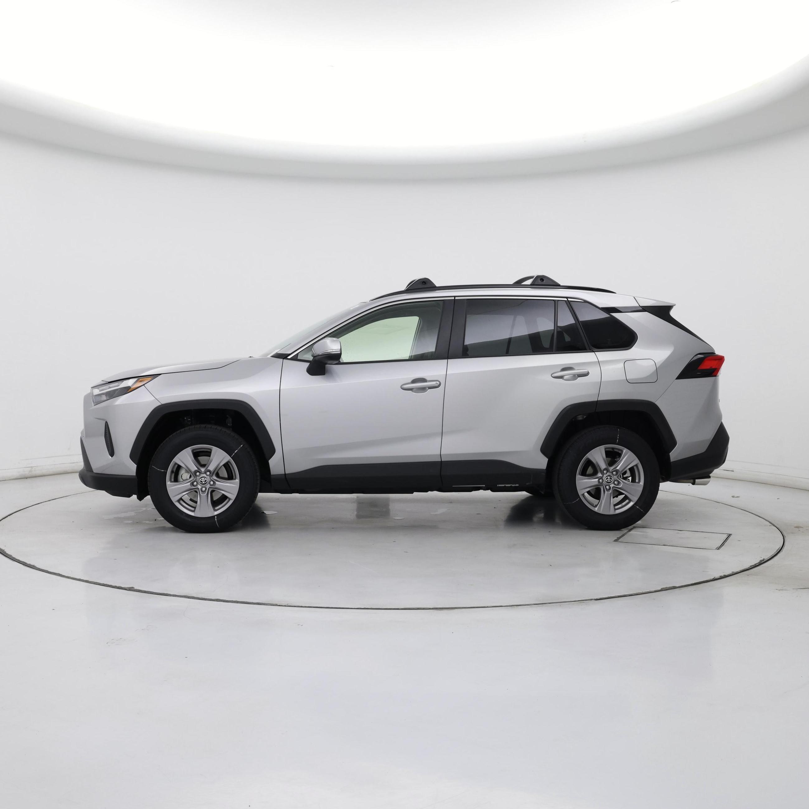 Thumbnail: 2025 Toyota RAV4 - 3