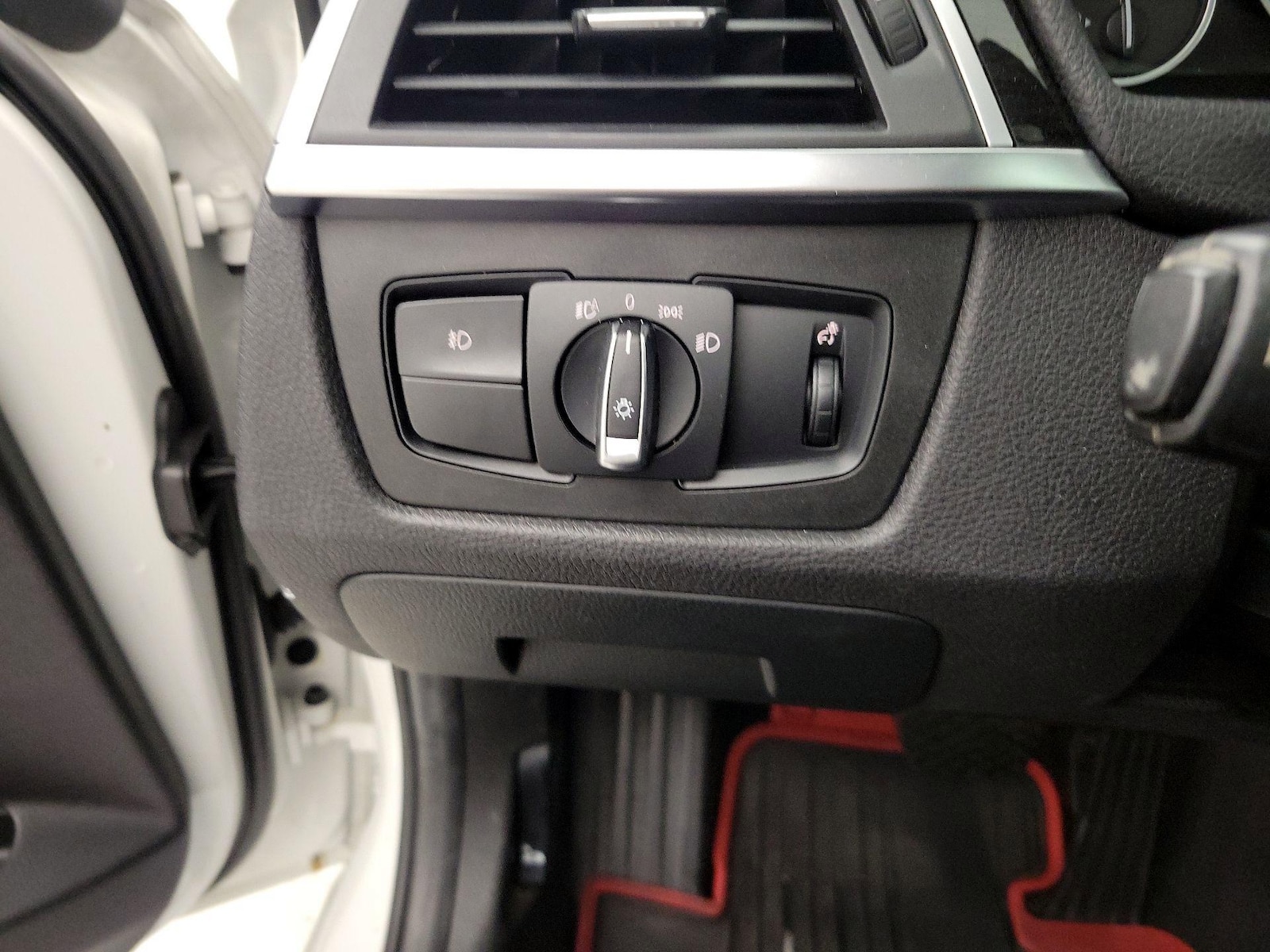 2016 BMW 3 Series 328i - Photo 14