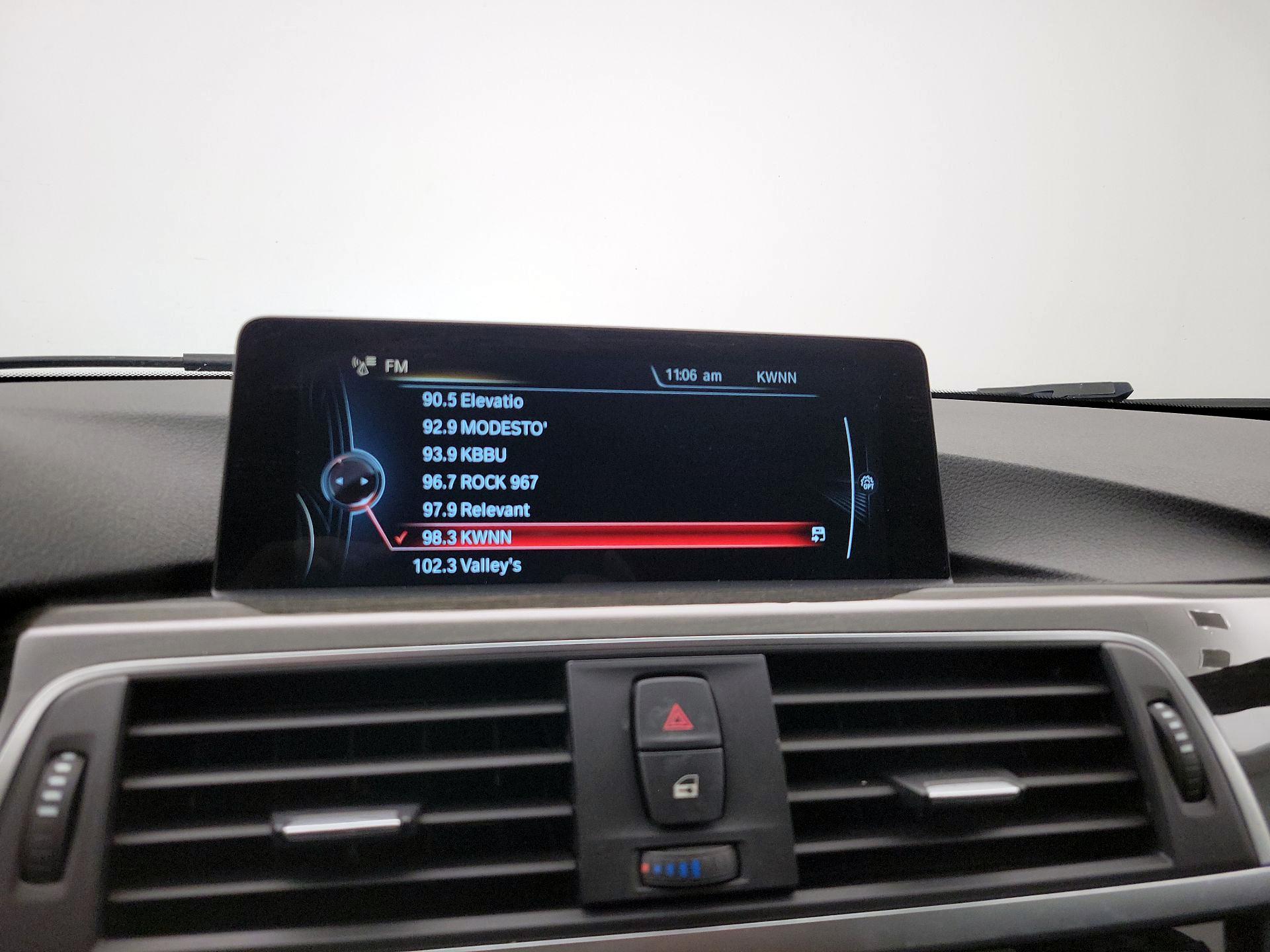 Thumbnail: 2016 BMW 3 Series - 16