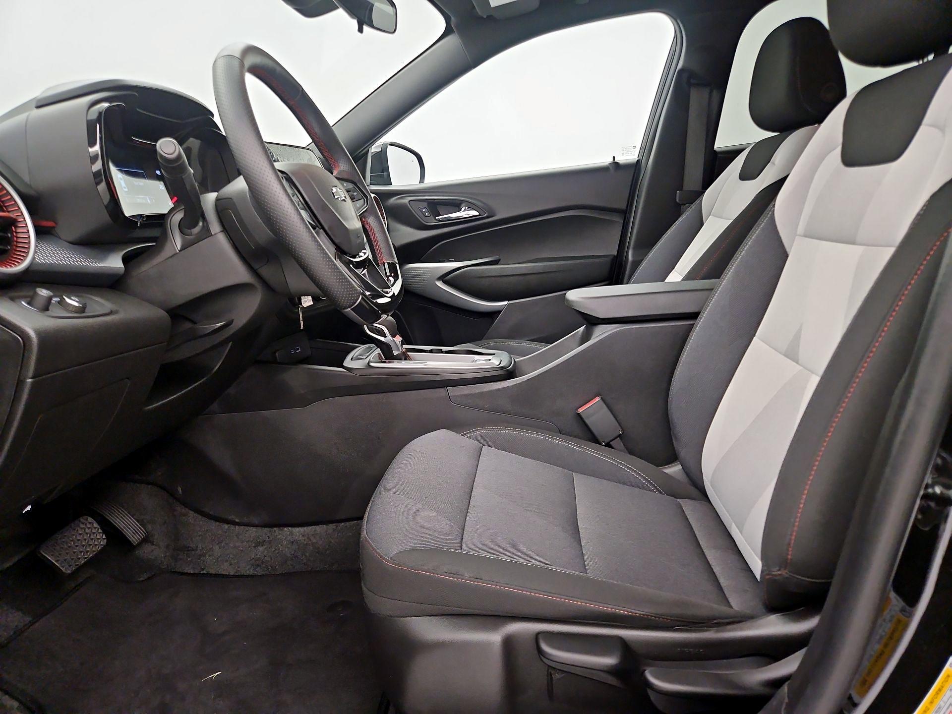 Thumbnail: 2026 Chevrolet Trax - 11