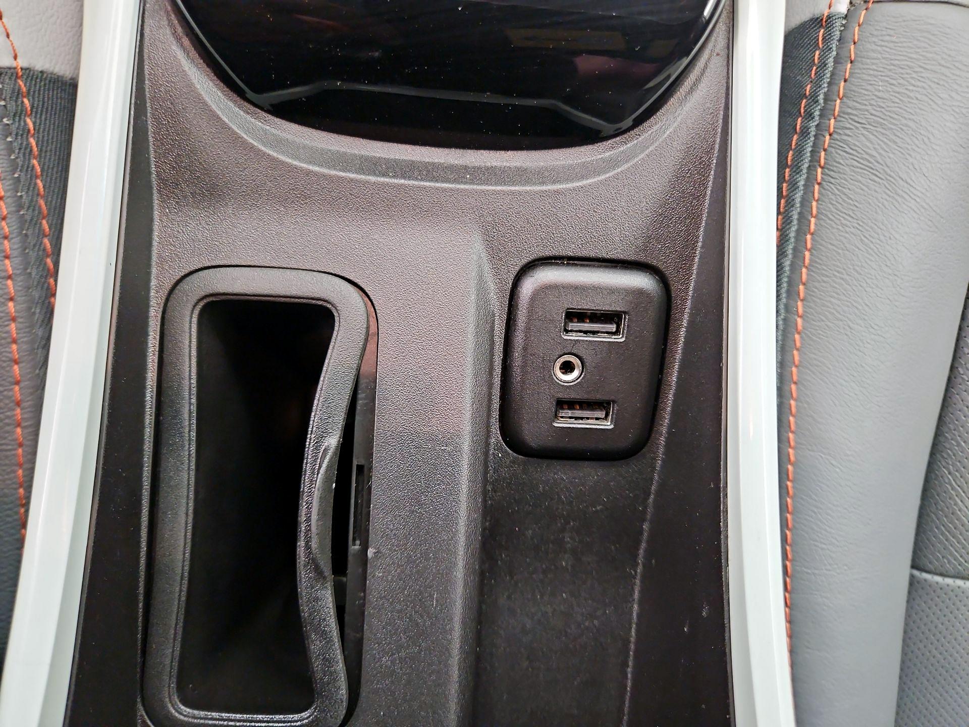 Thumbnail: 2021 Chevrolet Bolt EV - 18