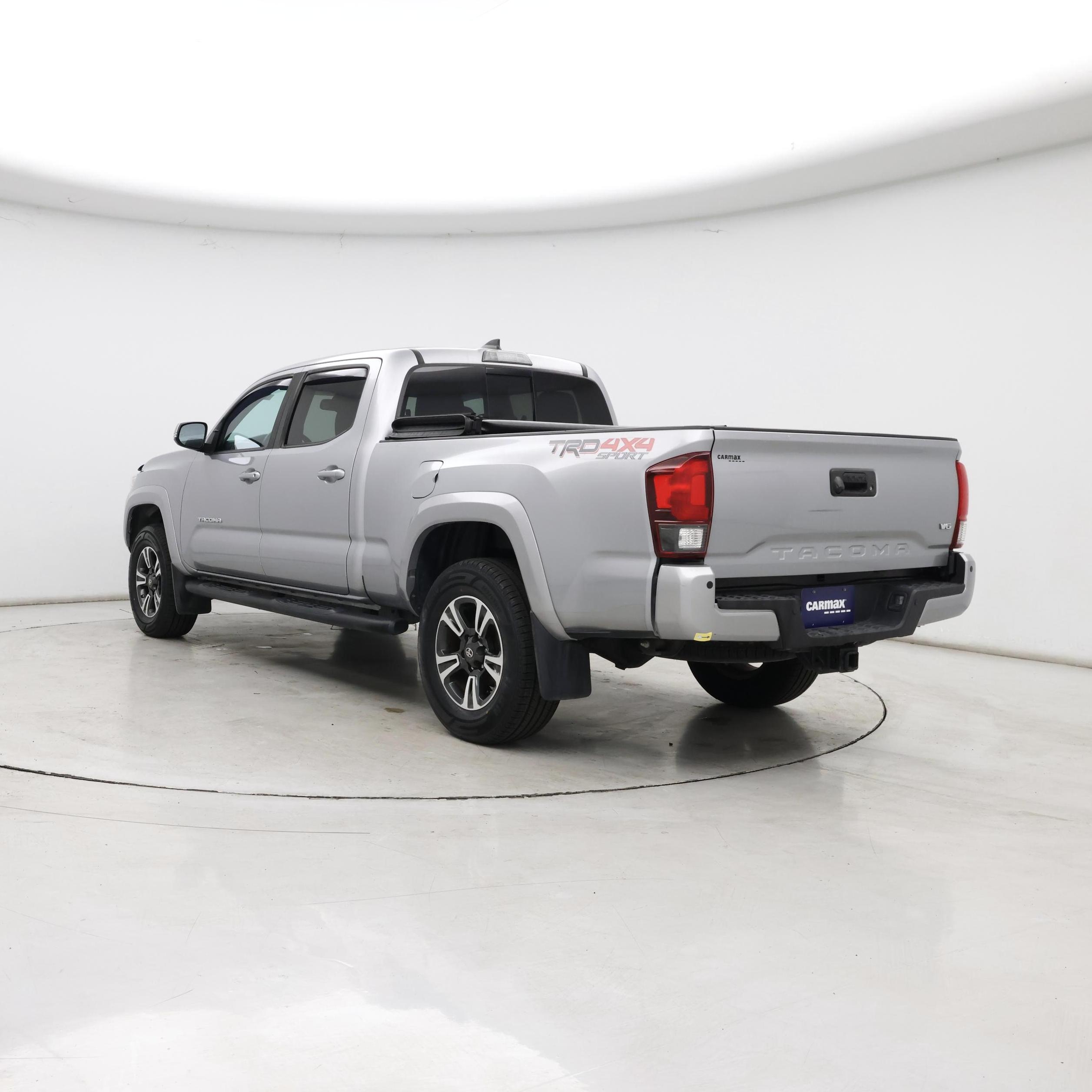 Thumbnail: 2019 Toyota Tacoma - 2