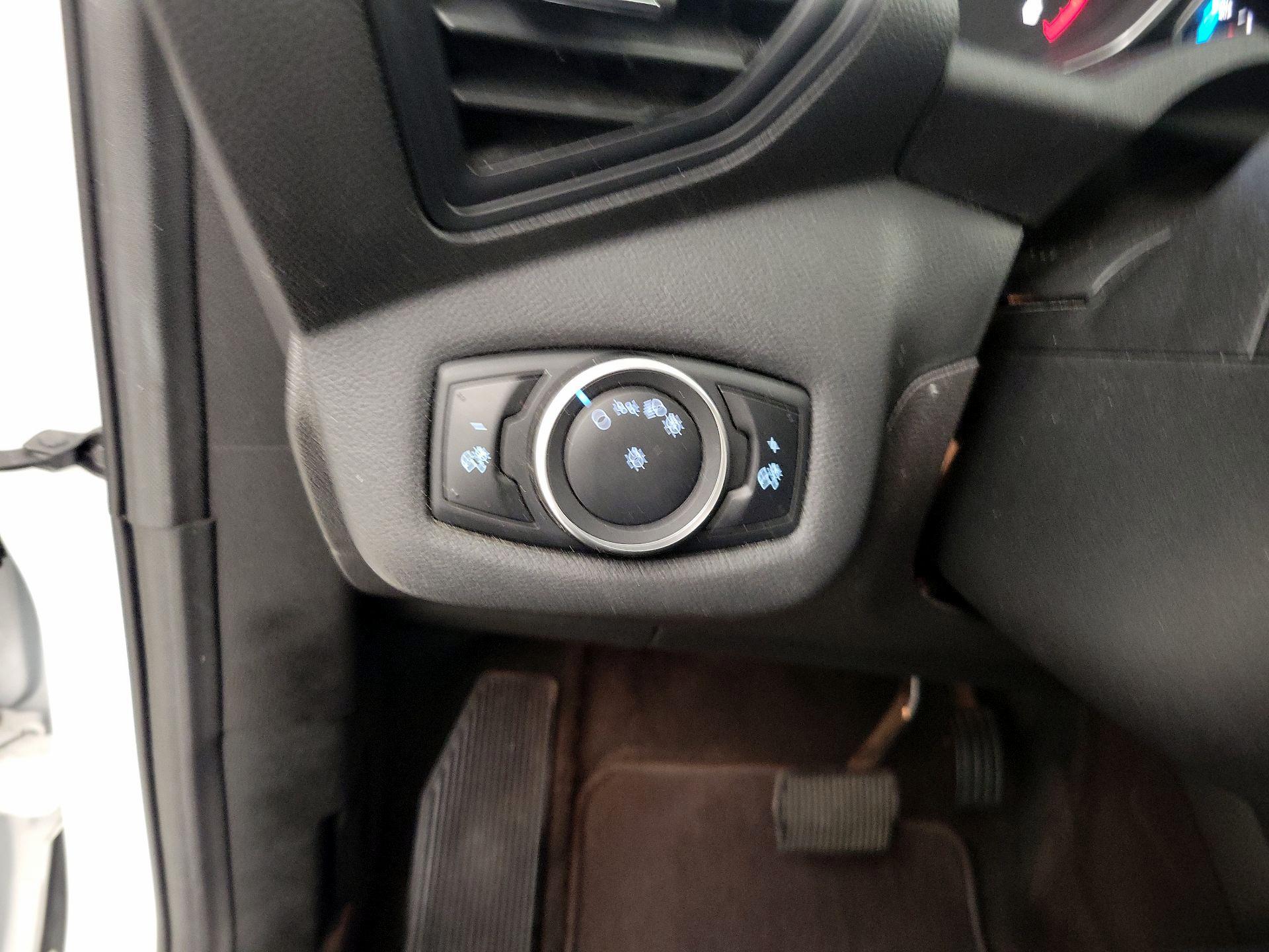 Thumbnail: 2015 Ford Escape - 13