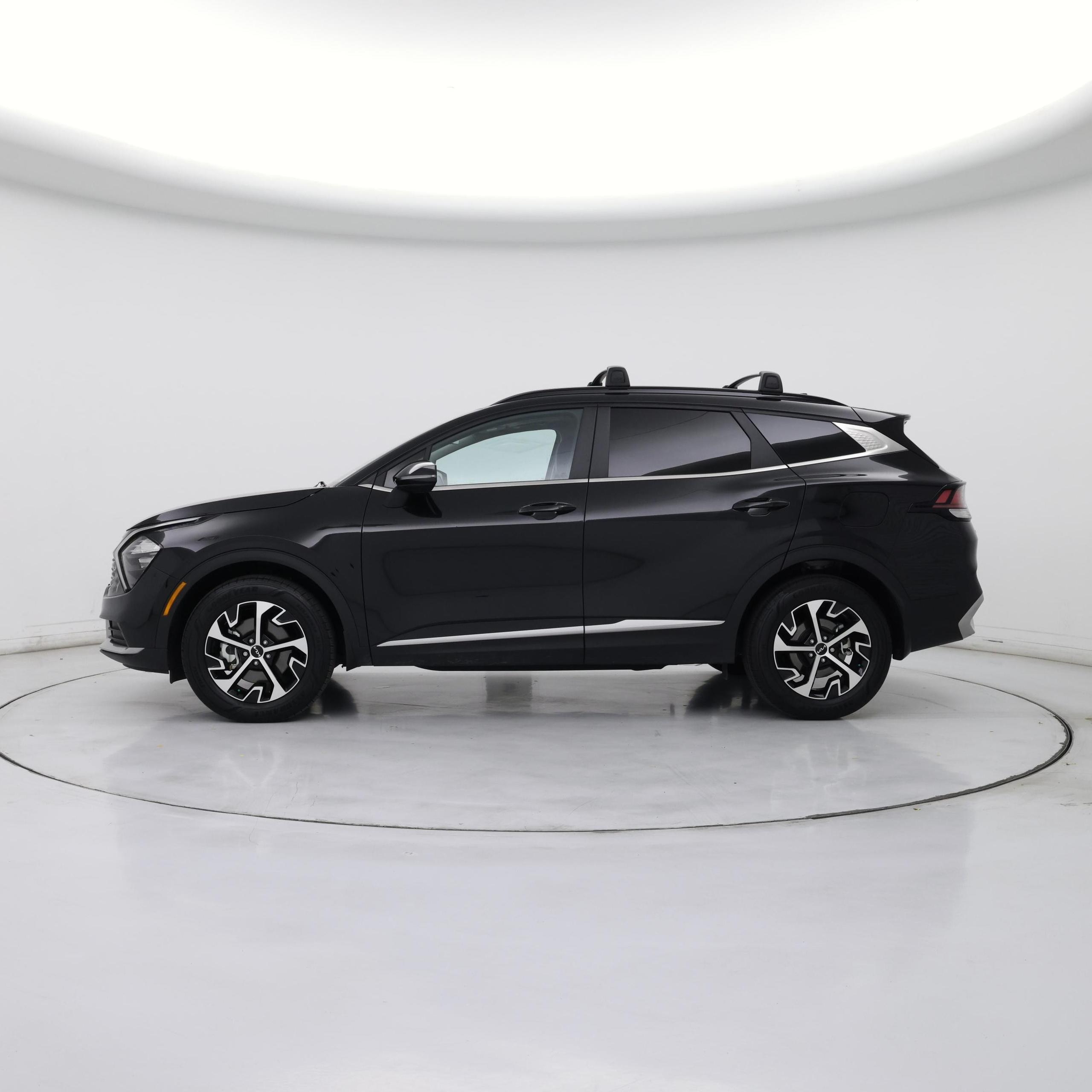 Thumbnail: 2023 Kia Sportage - 3