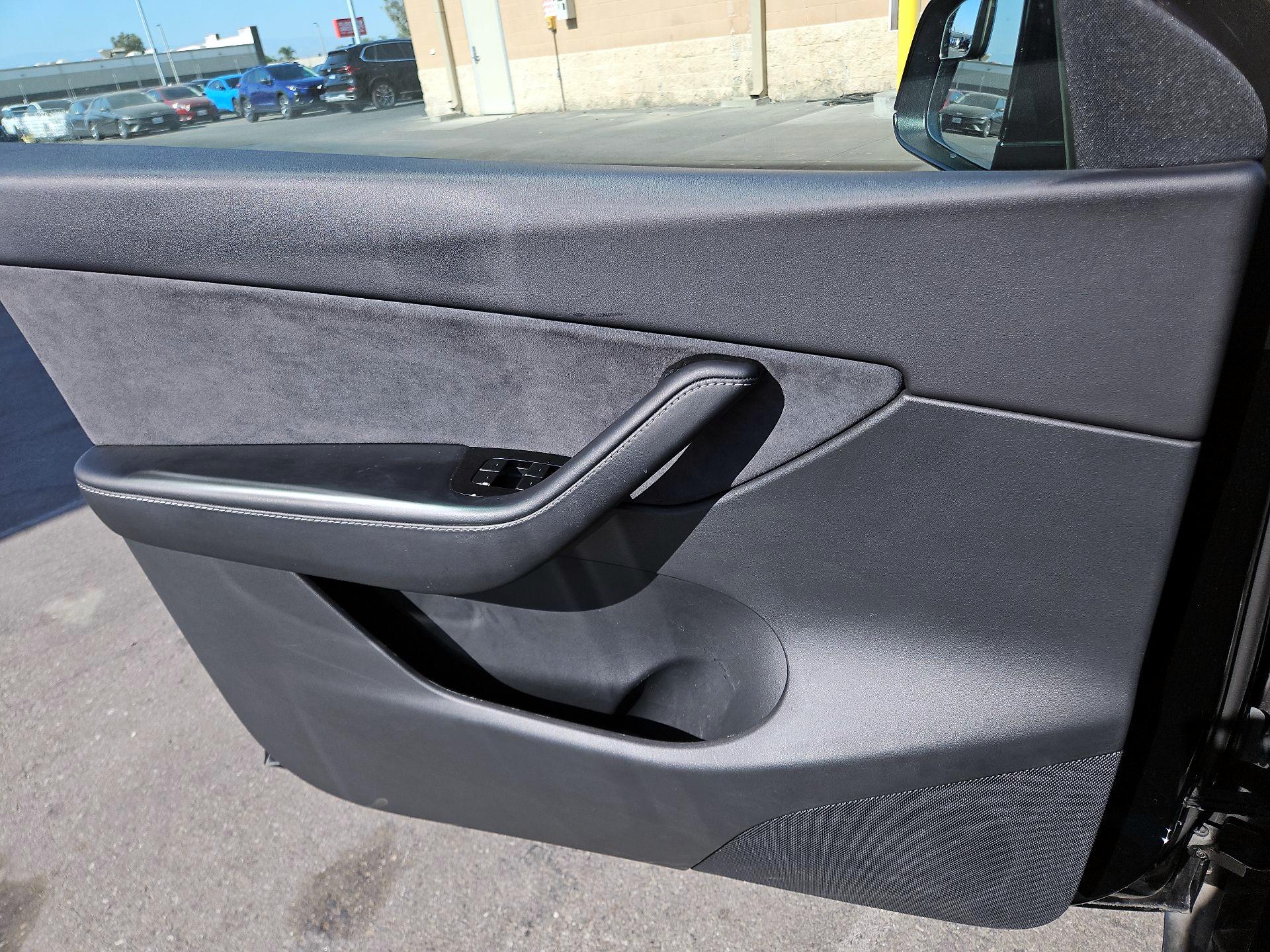 Thumbnail: 2021 Tesla Model Y - 12