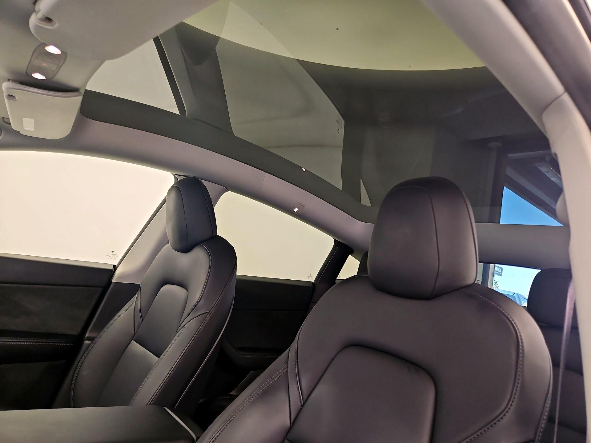 Thumbnail: 2021 Tesla Model Y - 19