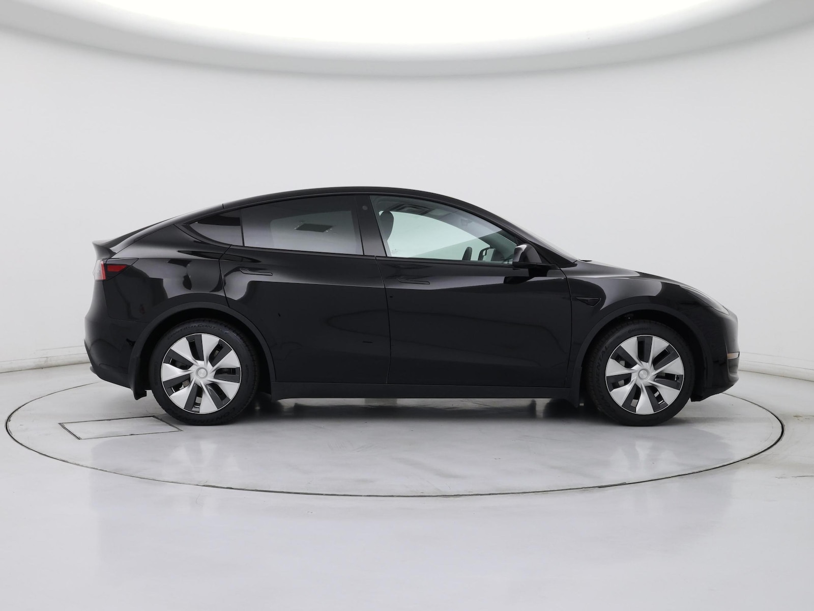 2021 Tesla Model Y Standard Range - Photo 8