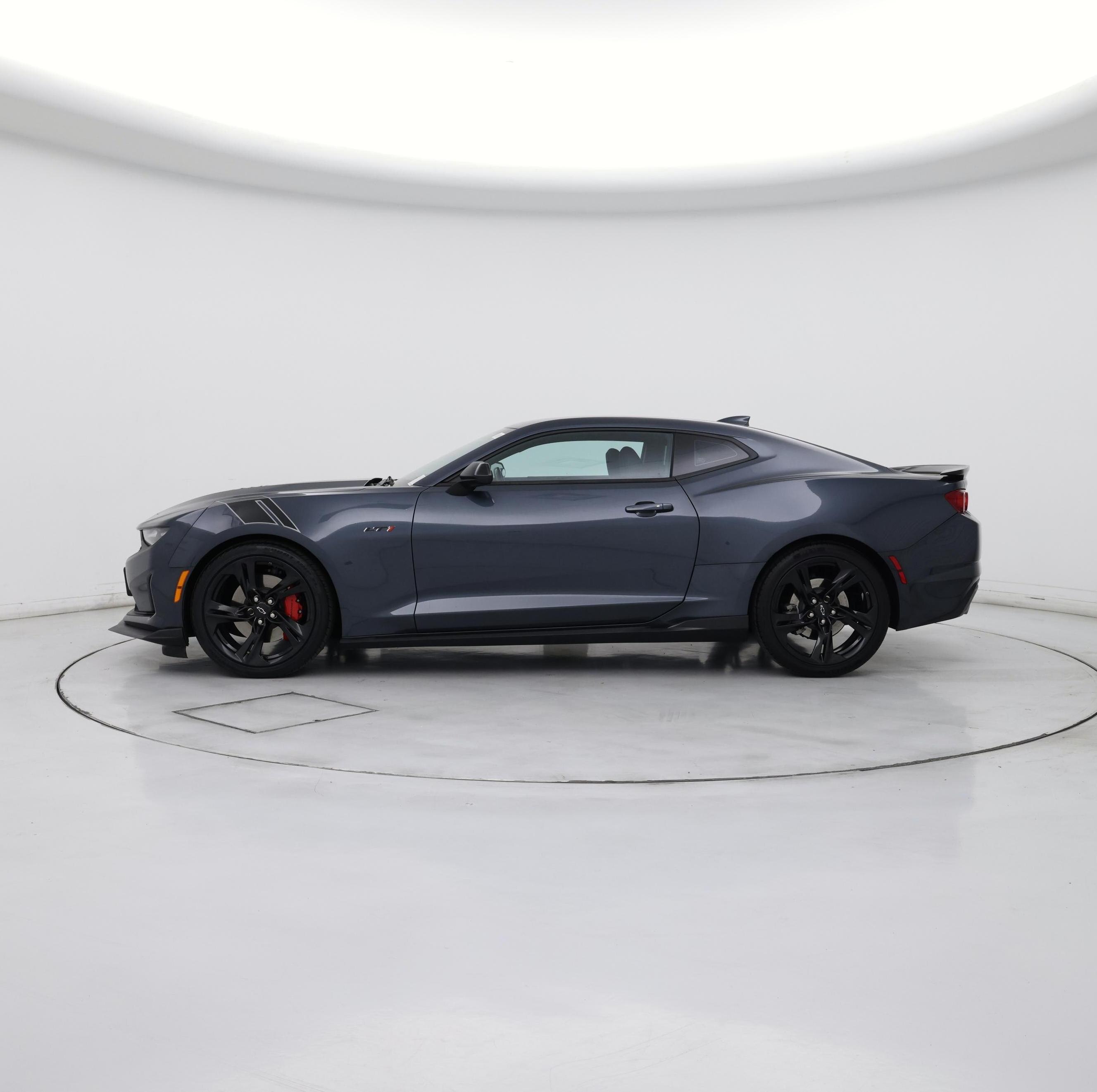 Thumbnail: 2021 Chevrolet Camaro - 3