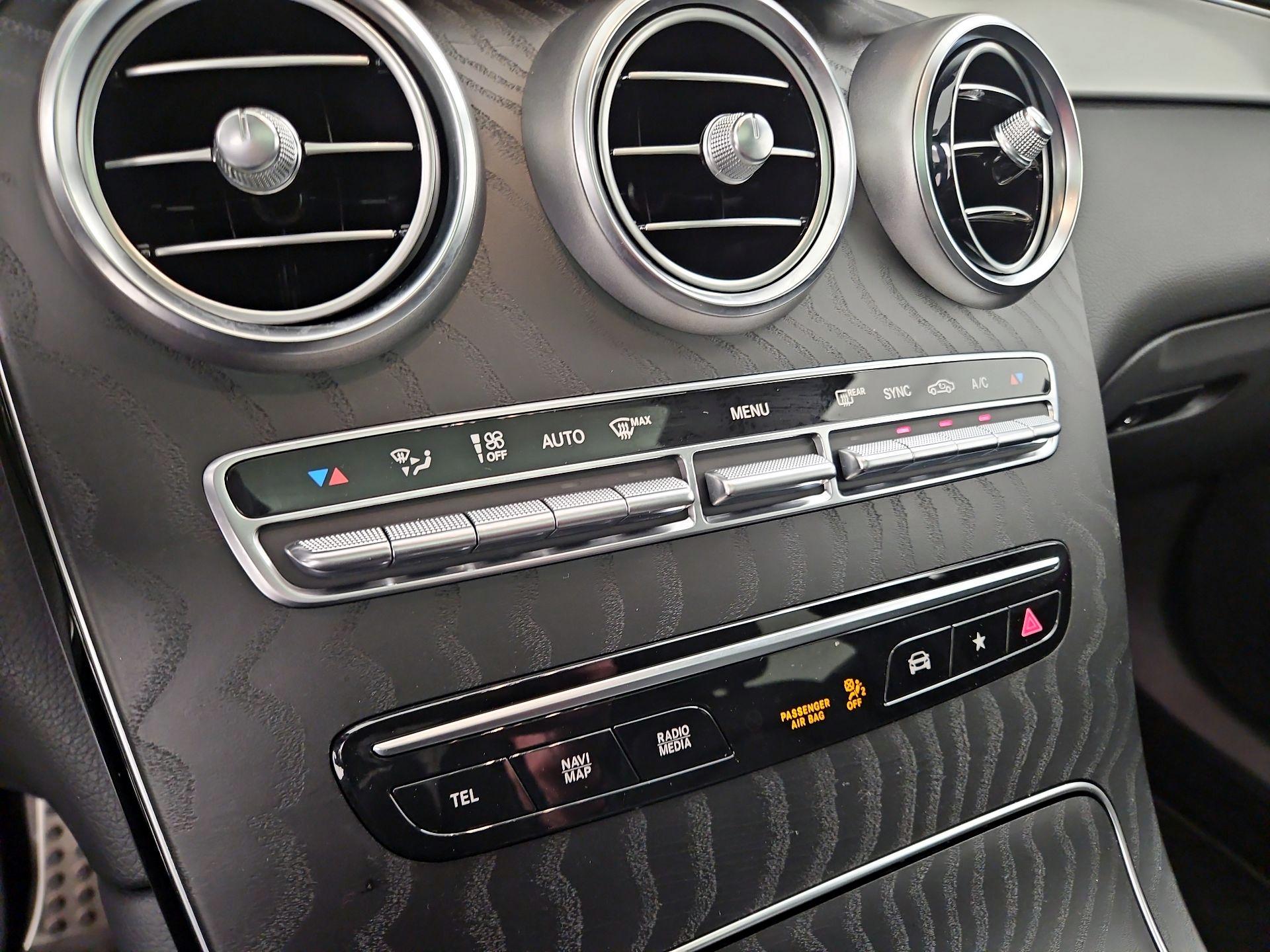 Thumbnail: 2020 Mercedes-Benz GLC - 16