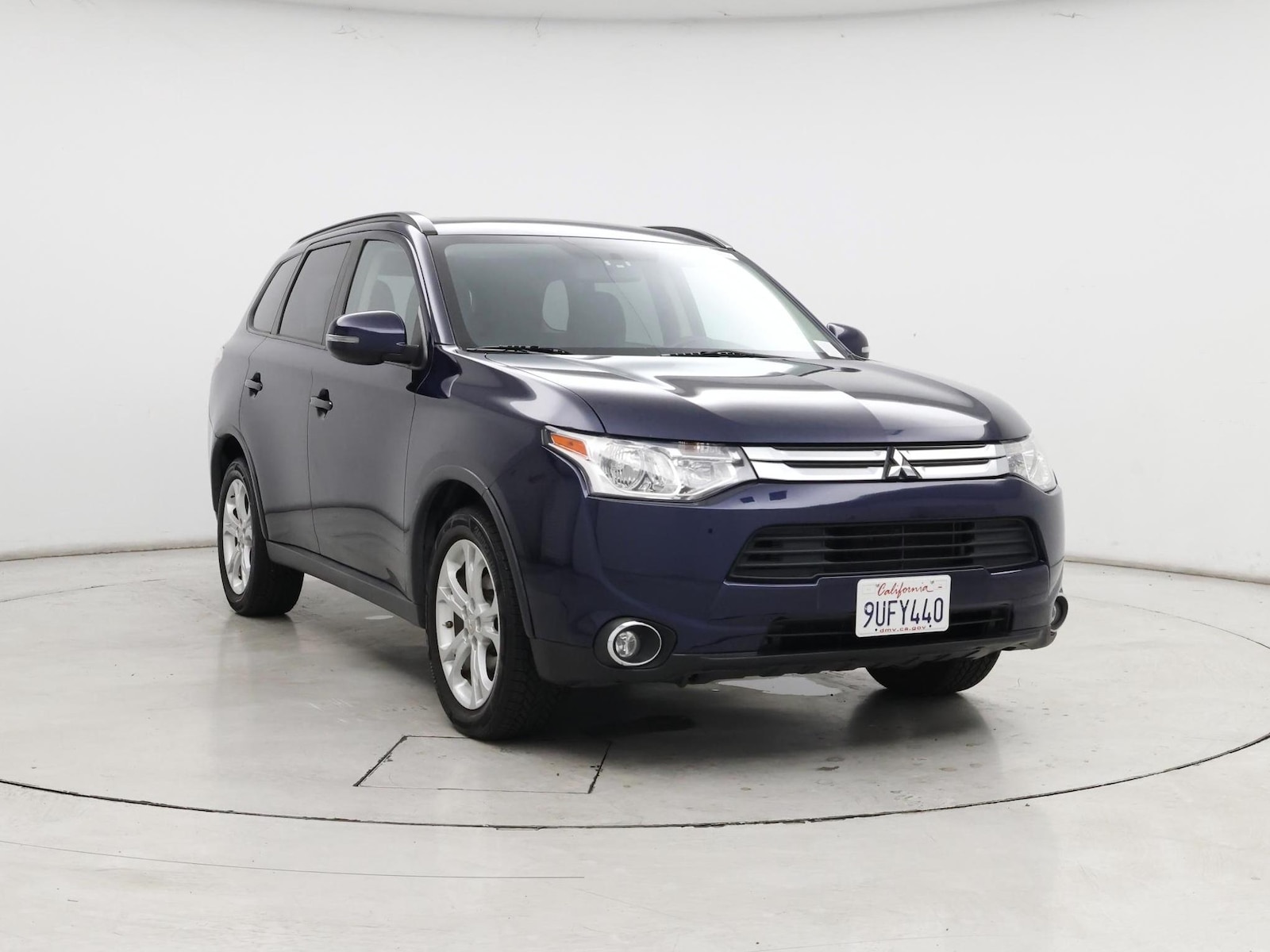 2015 Mitsubishi Outlander SE - Photo 2
