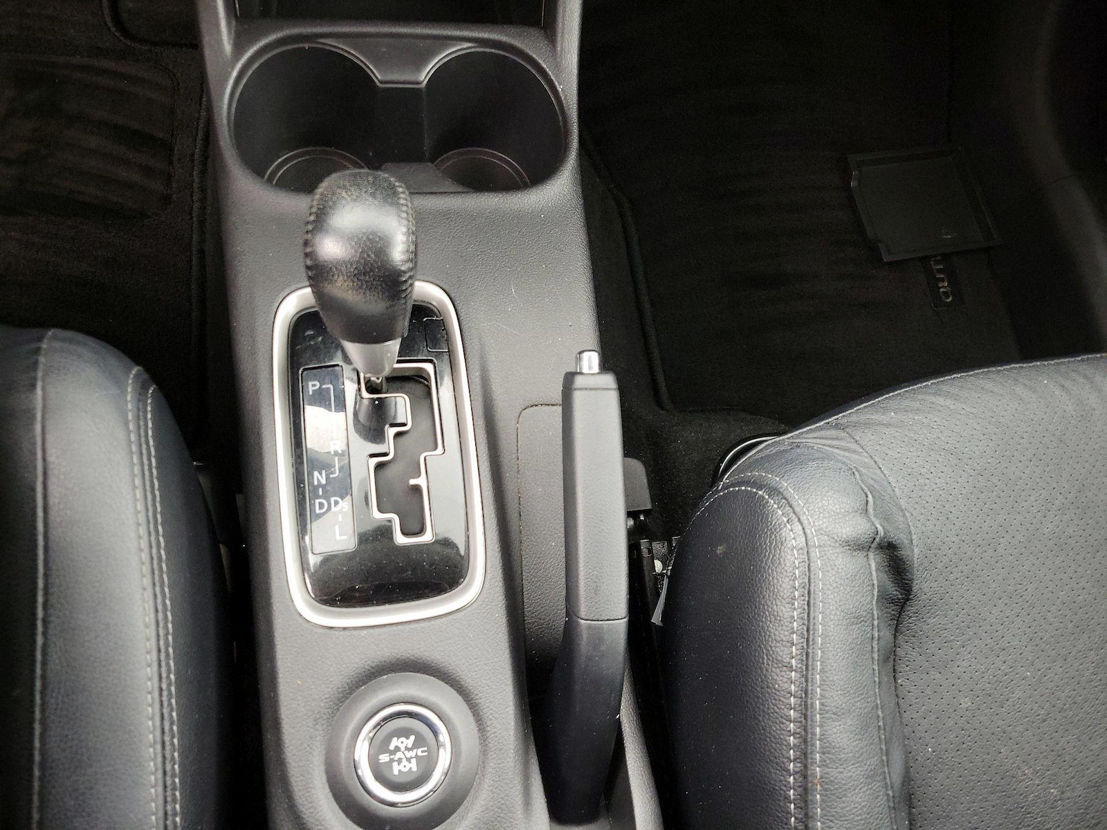 2015 Mitsubishi Outlander SE - Photo 18