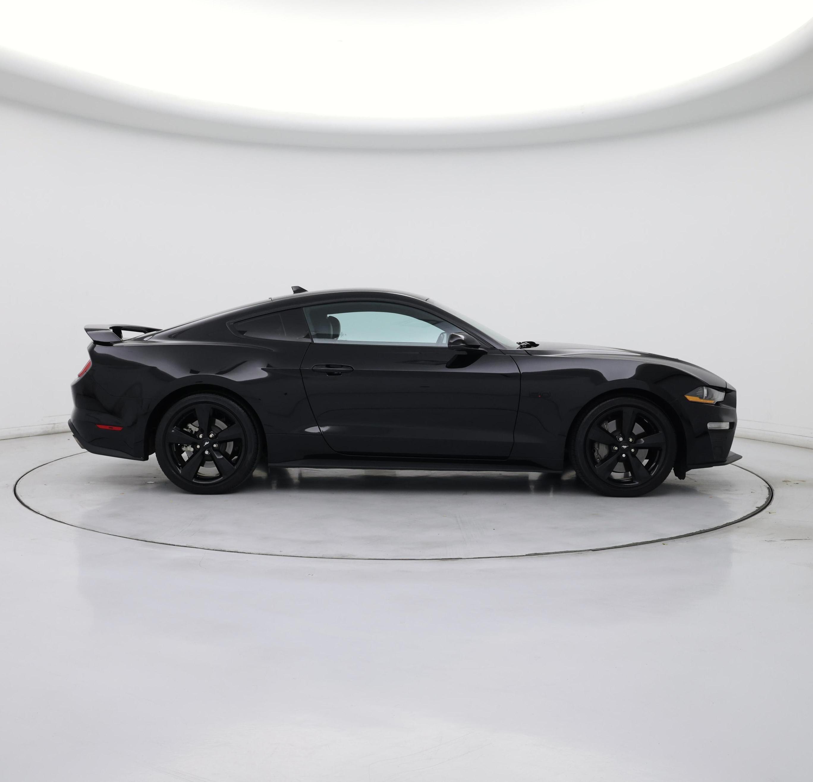 Thumbnail: 2022 Ford Mustang - 7
