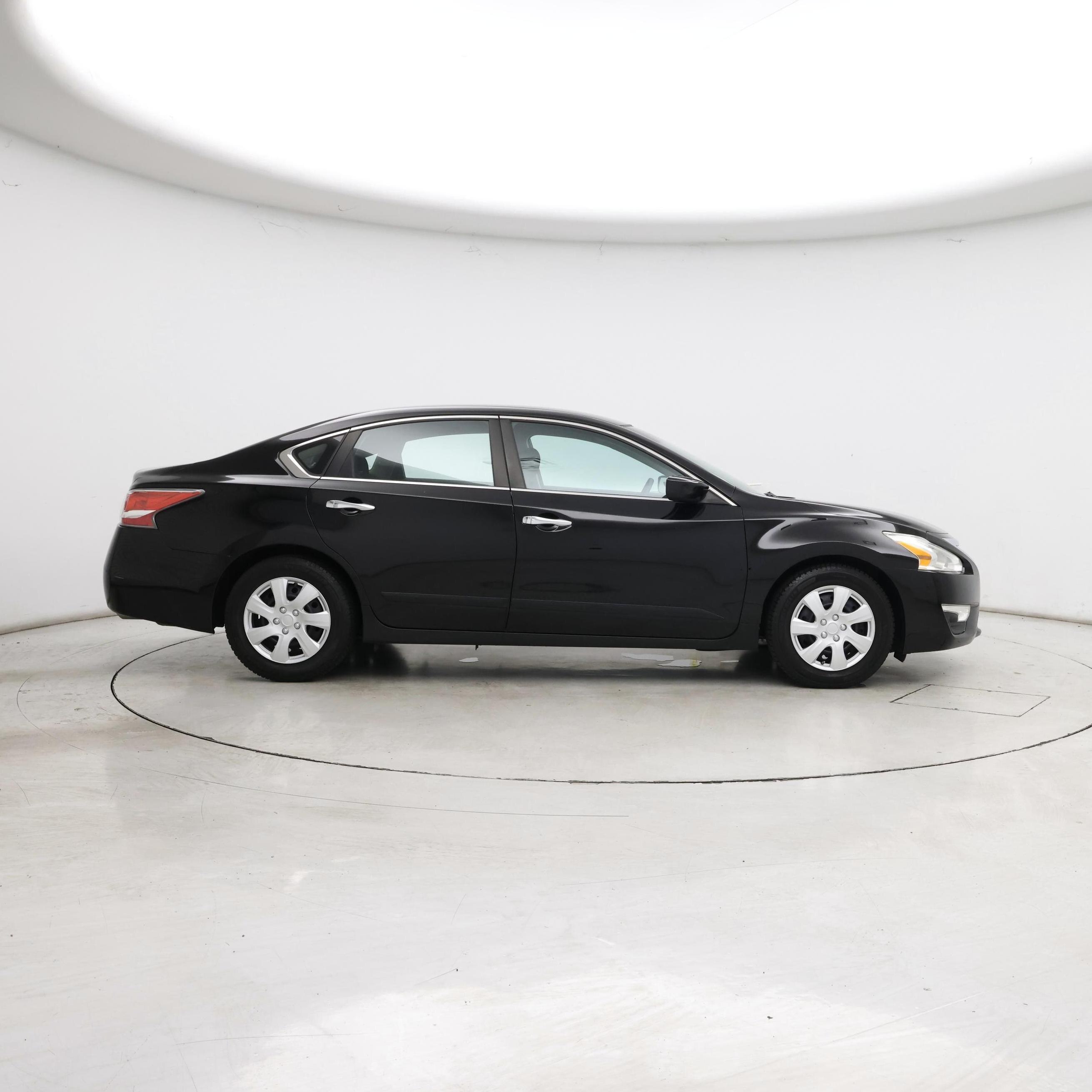 Thumbnail: 2015 Nissan Altima - 7