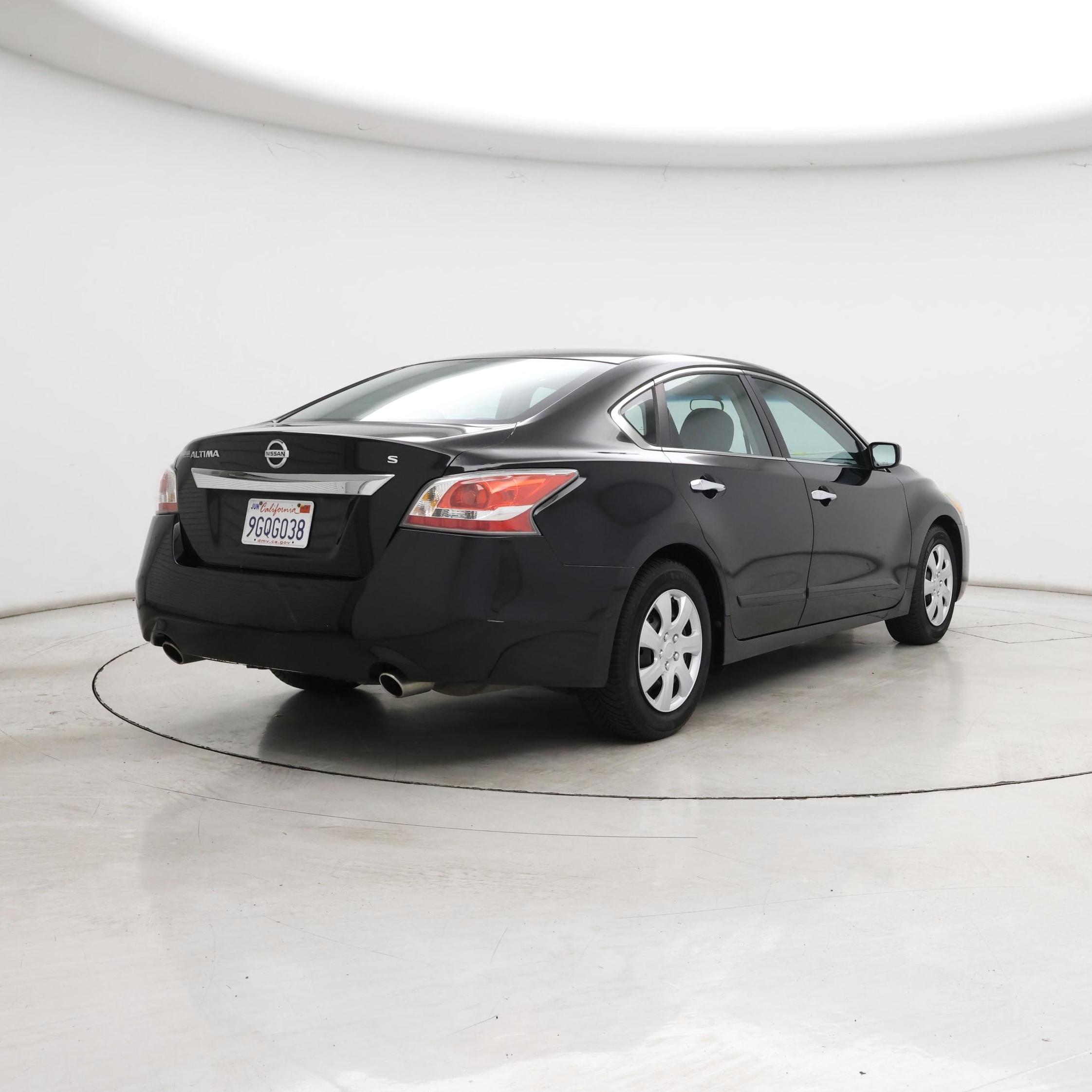 Thumbnail: 2015 Nissan Altima - 8