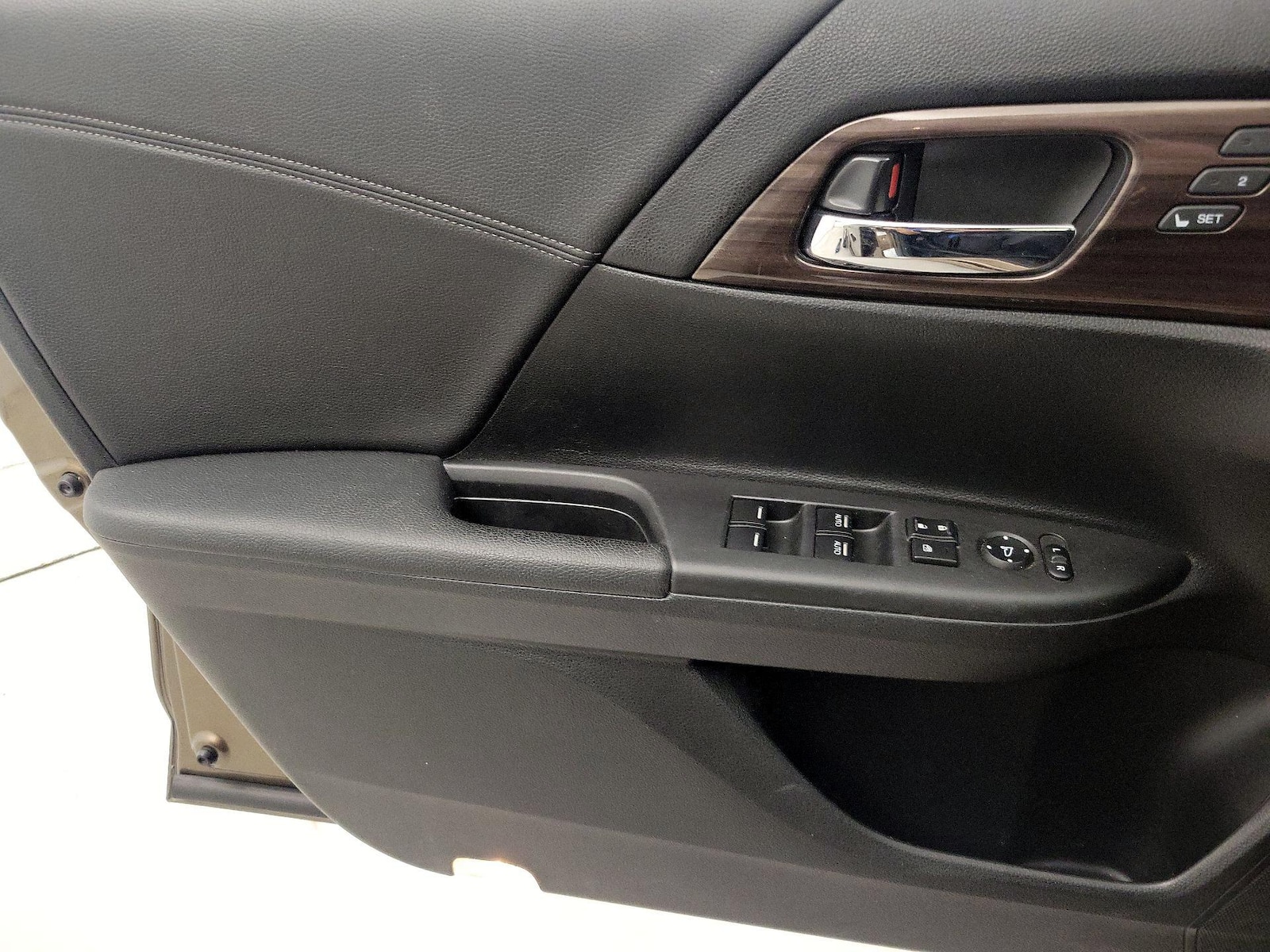 2017 Honda Accord Hybrid Touring - Photo 13