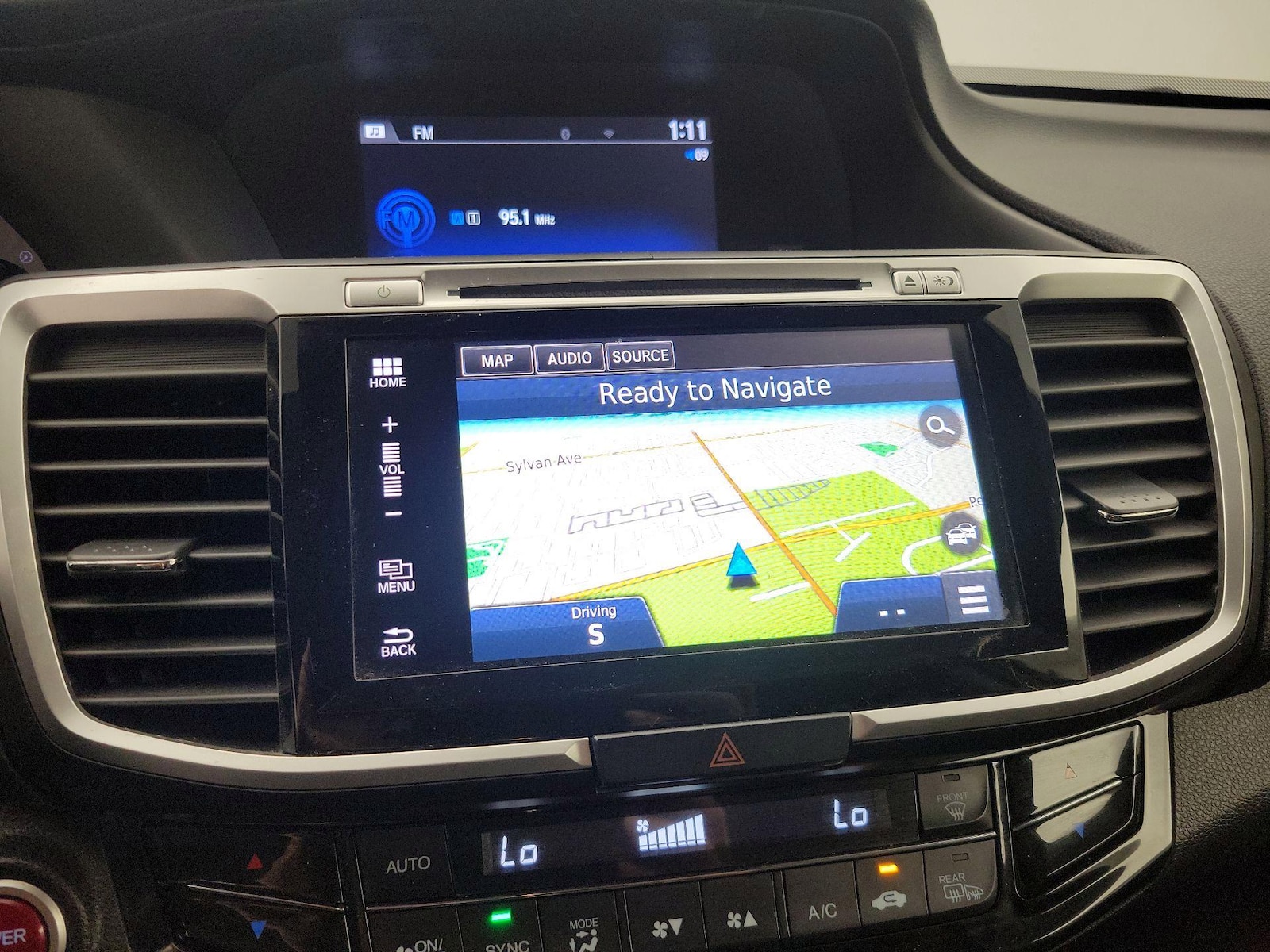 2017 Honda Accord Hybrid Touring - Photo 15