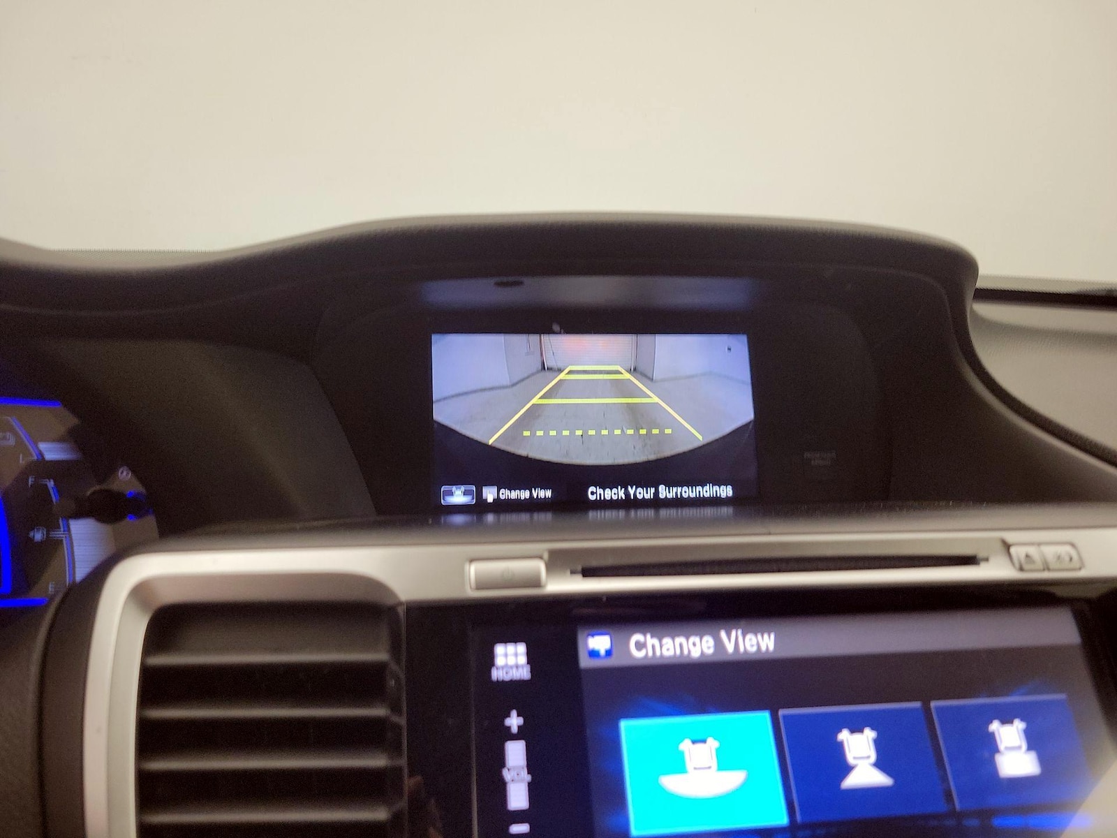 2017 Honda Accord Hybrid Touring - Photo 16