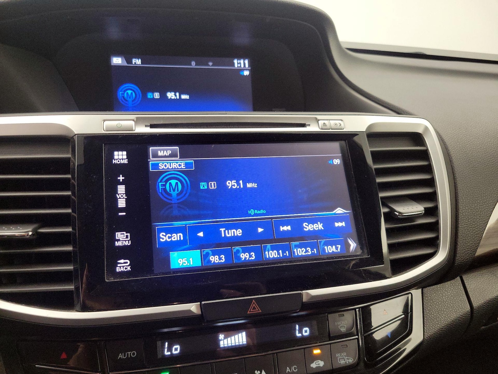 2017 Honda Accord Hybrid Touring - Photo 17