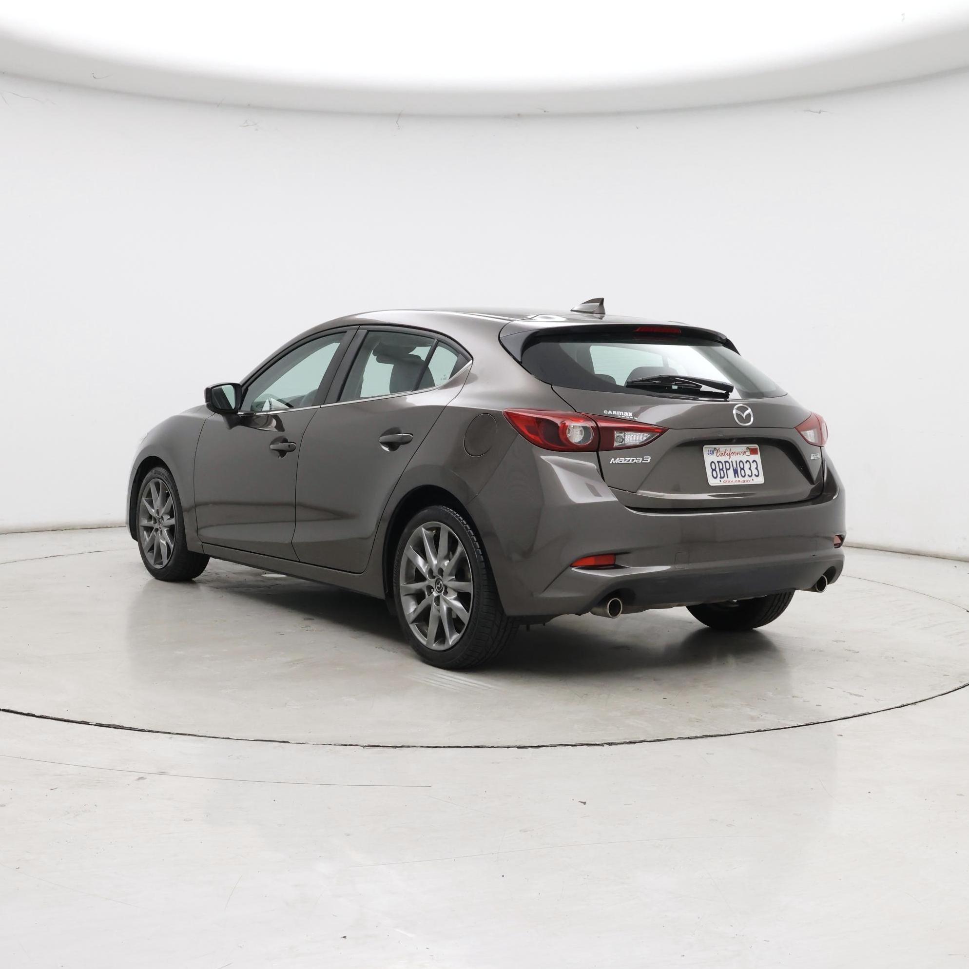 Thumbnail: 2018 Mazda Mazda3 - 2