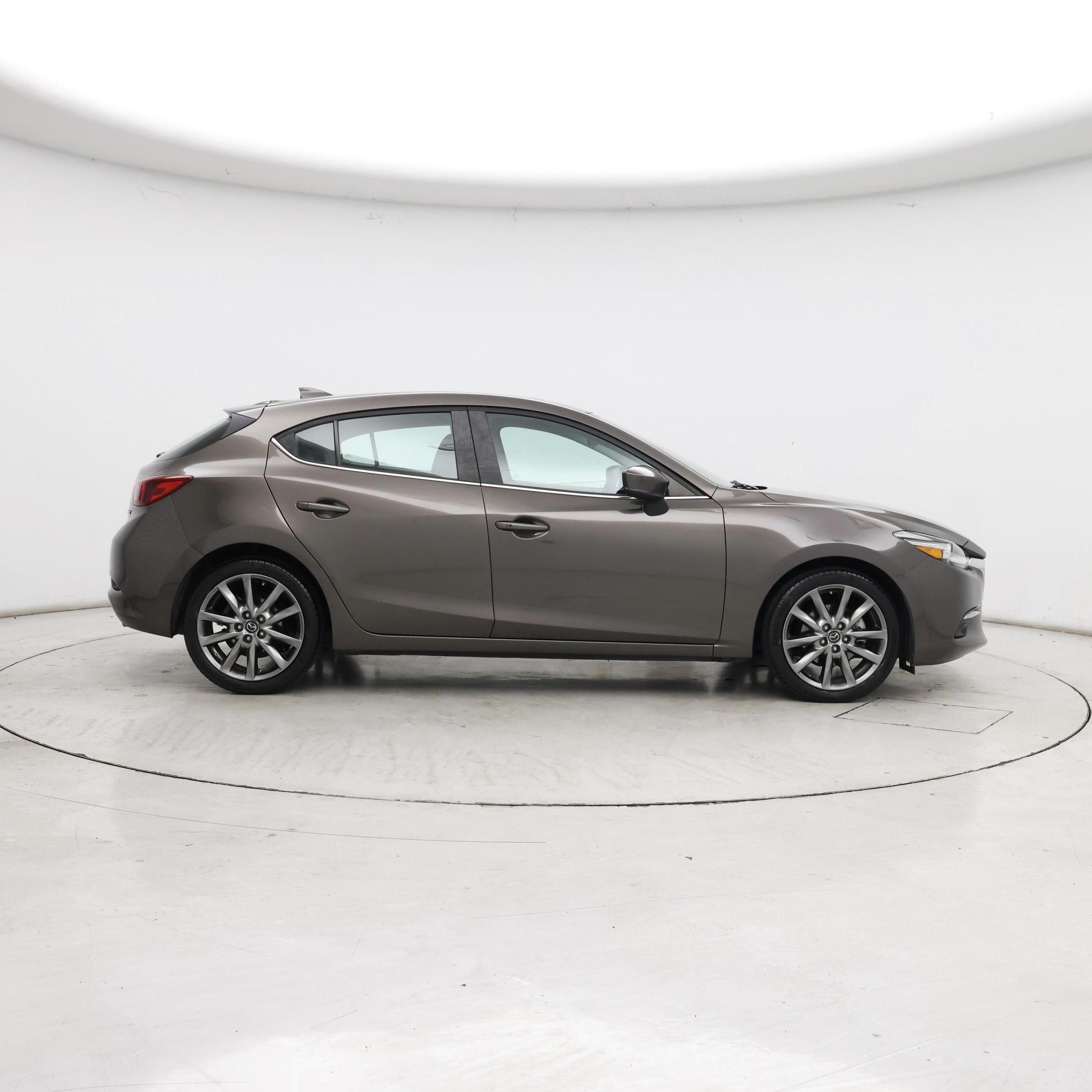 Thumbnail: 2018 Mazda Mazda3 - 7