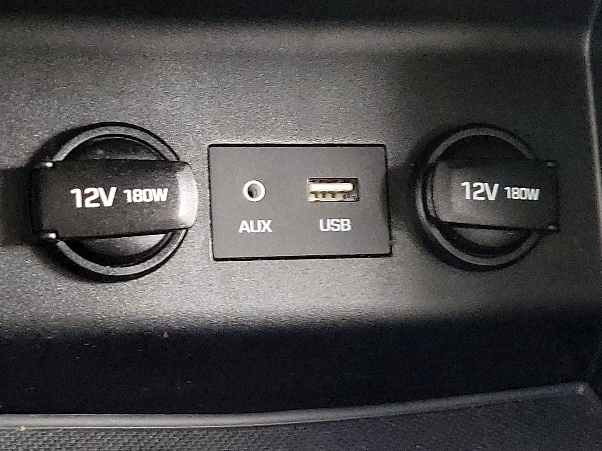 Thumbnail: 2019 Hyundai Elantra - 18