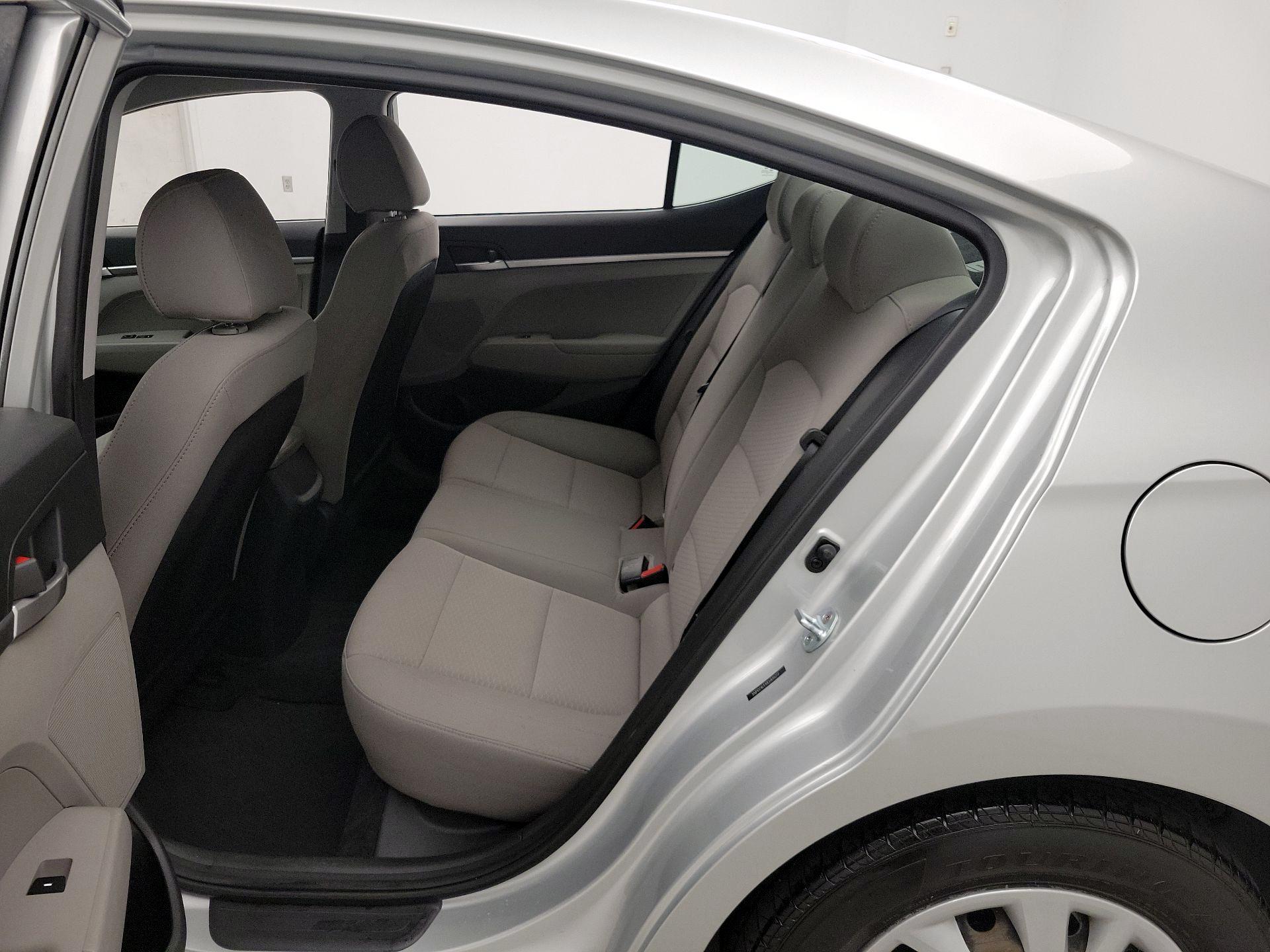 Thumbnail: 2019 Hyundai Elantra - 19