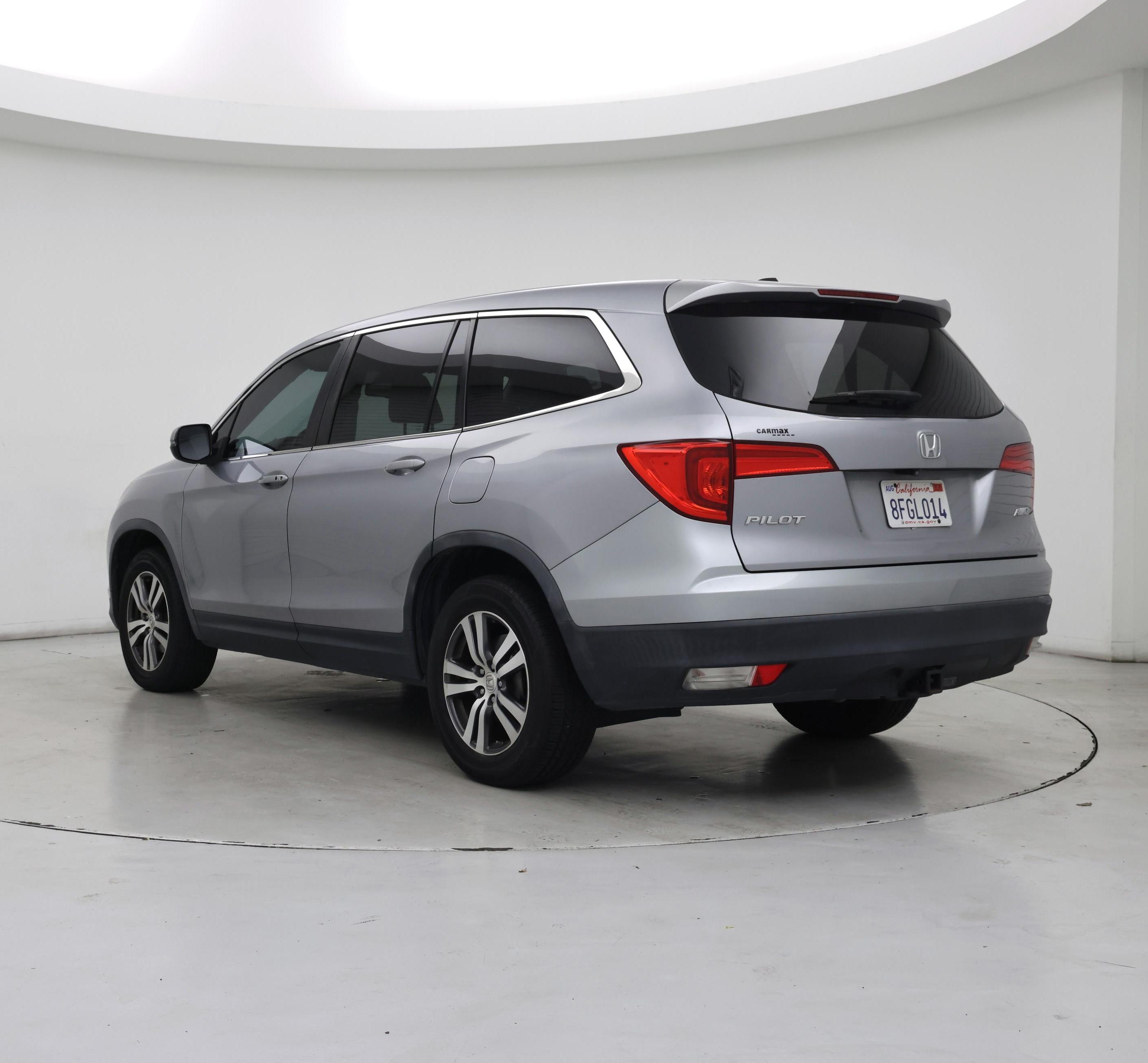 Thumbnail: 2018 Honda Pilot - 2