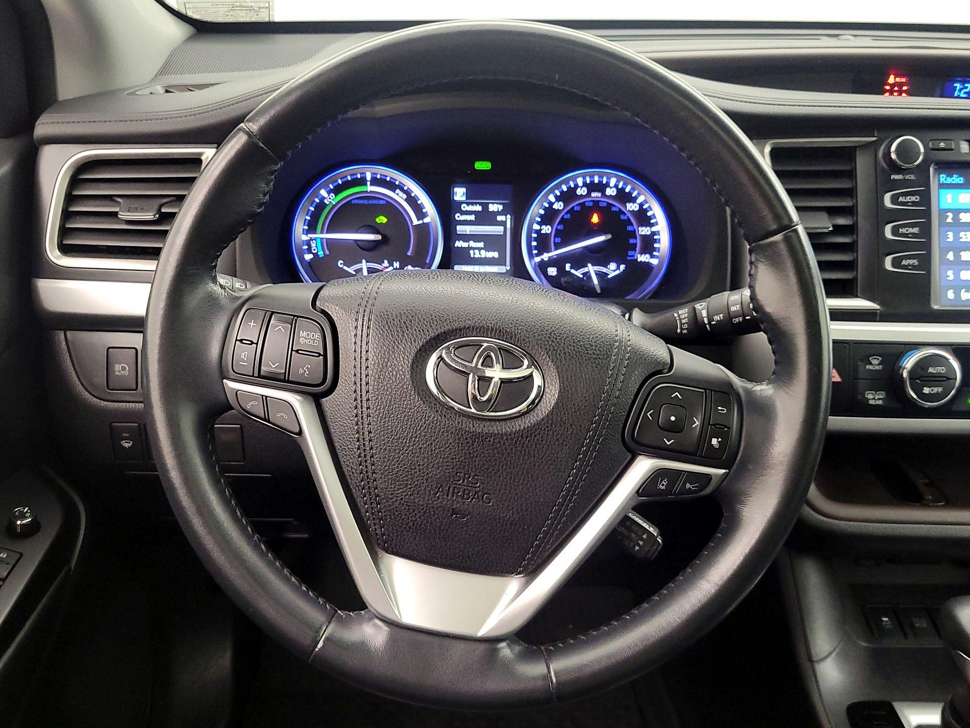 Thumbnail: 2018 Toyota Highlander - 10