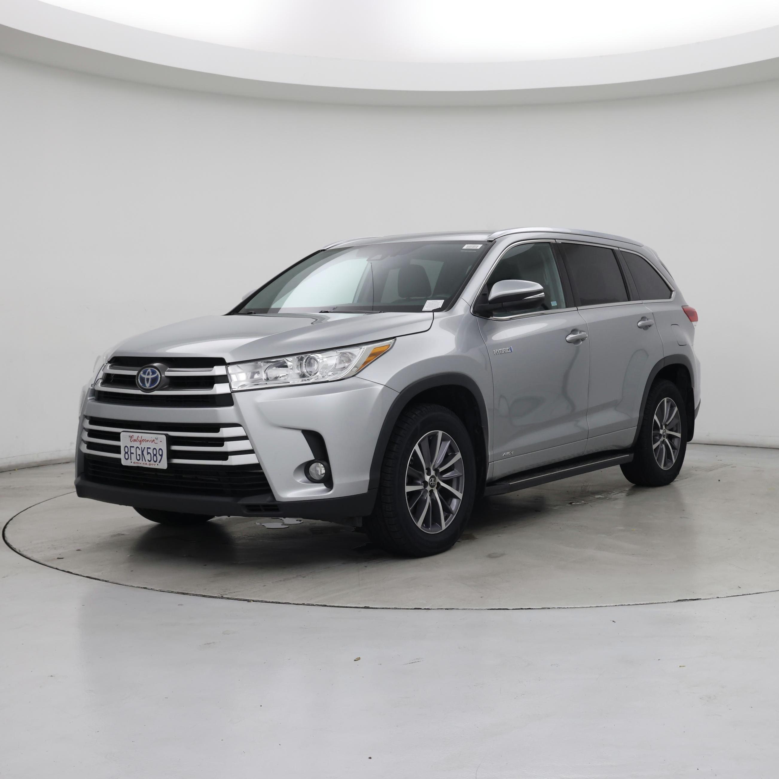 Thumbnail: 2018 Toyota Highlander - 4