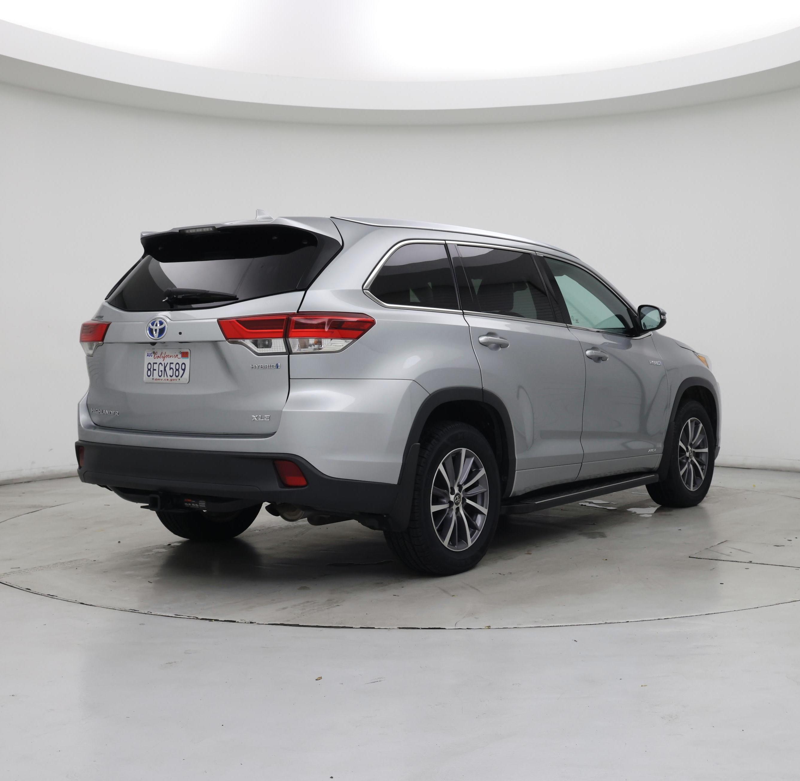 Thumbnail: 2018 Toyota Highlander - 8